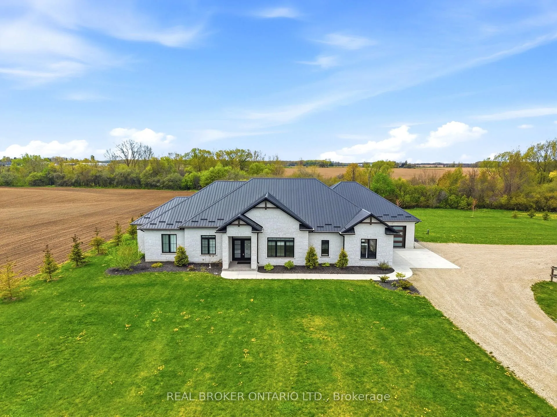 Photo 36 of 43583 Fischer Line, Huron East, Grey — HOMEH