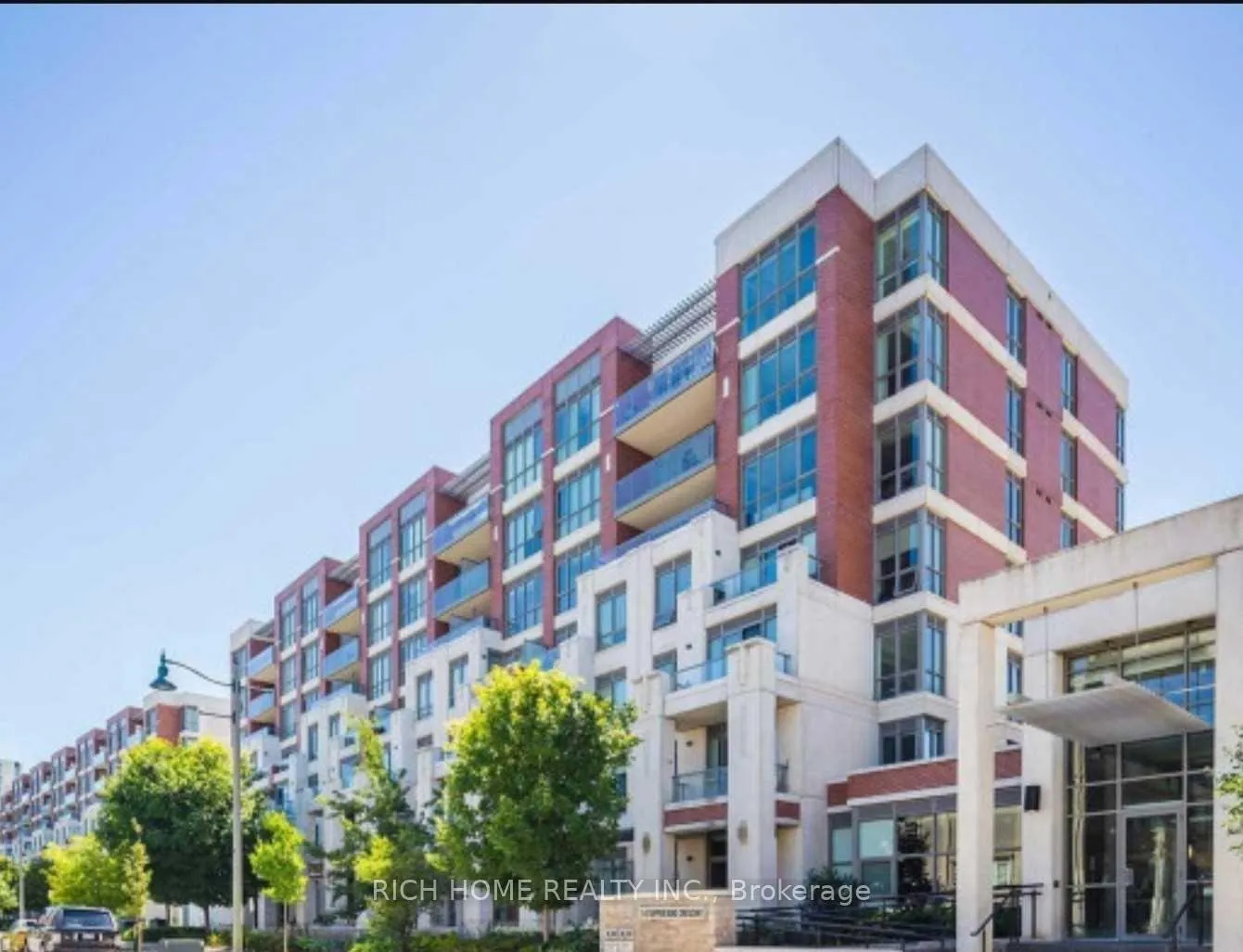 Front of Unit 312, 21 Upper Duke Concession