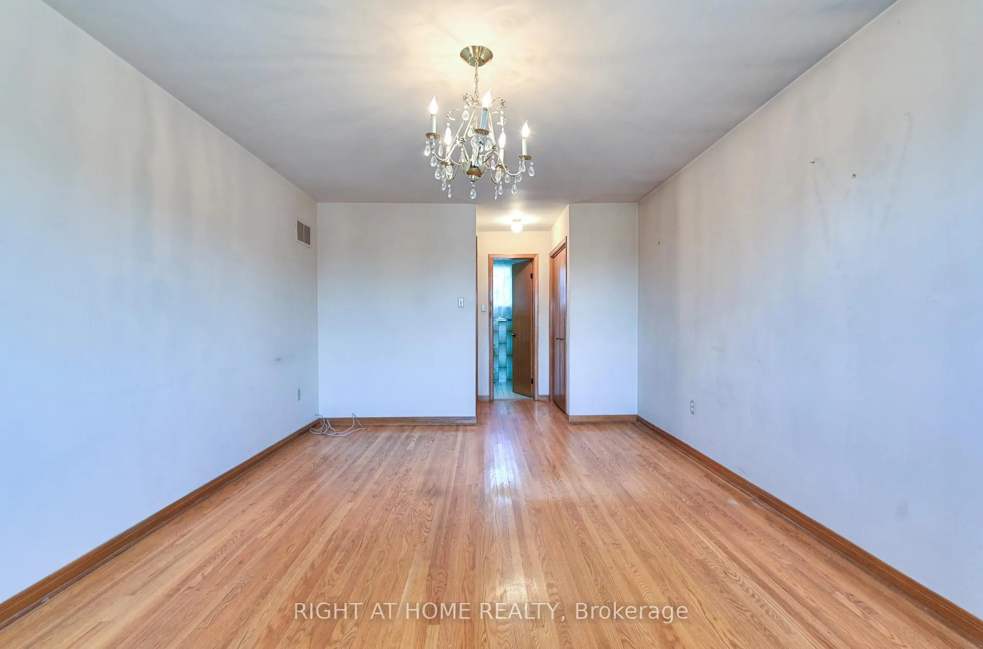 Photo 17 of 101 Raymerville Drive, Markham, Raymerville — HOMEH
