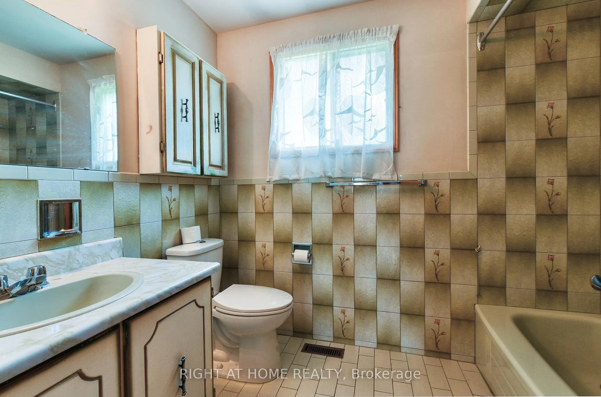 Photo 26 of 101 Raymerville Drive, Markham, Raymerville — HOMEH