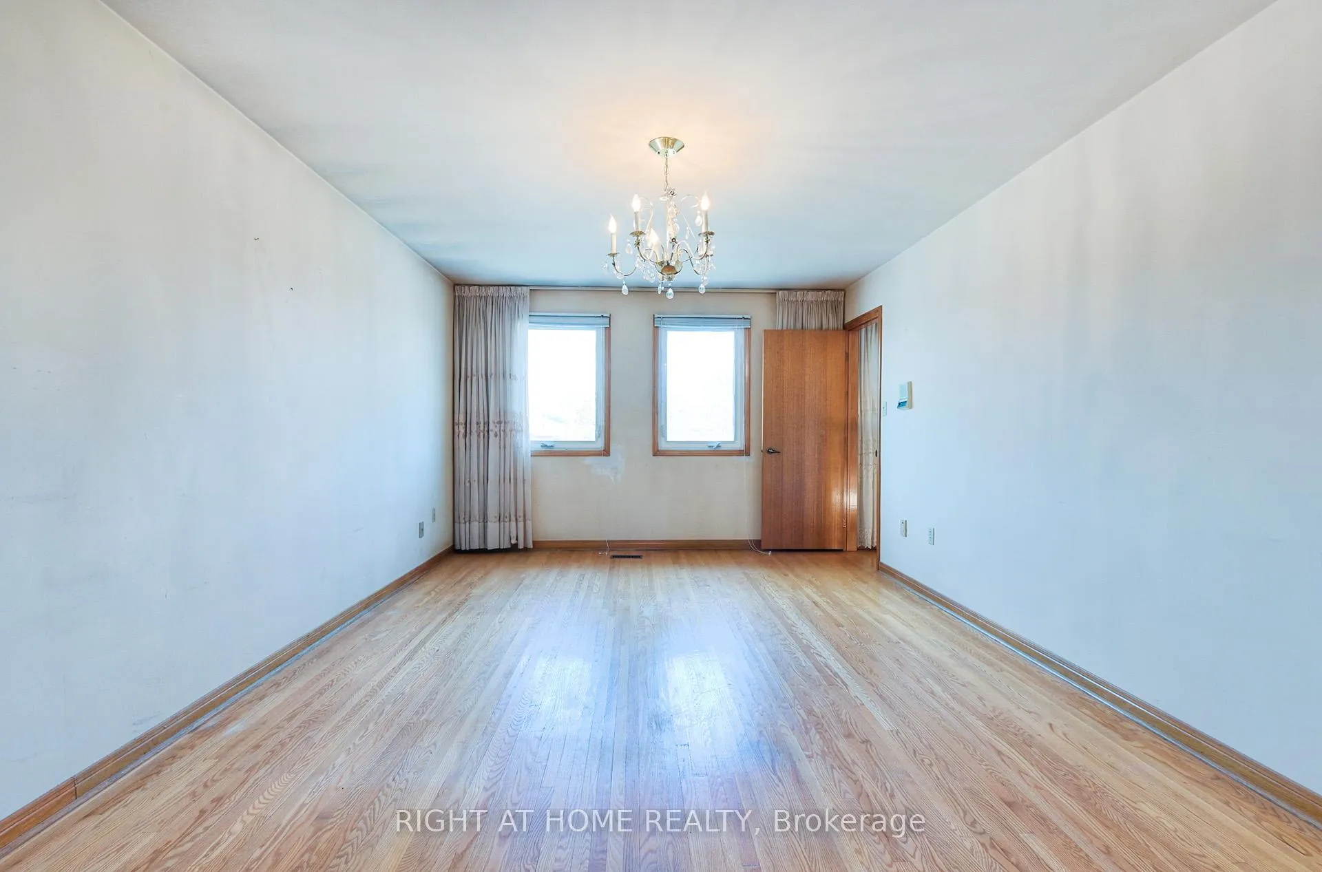 Photo 29 of 101 Raymerville Drive, Markham, Raymerville — HOMEH