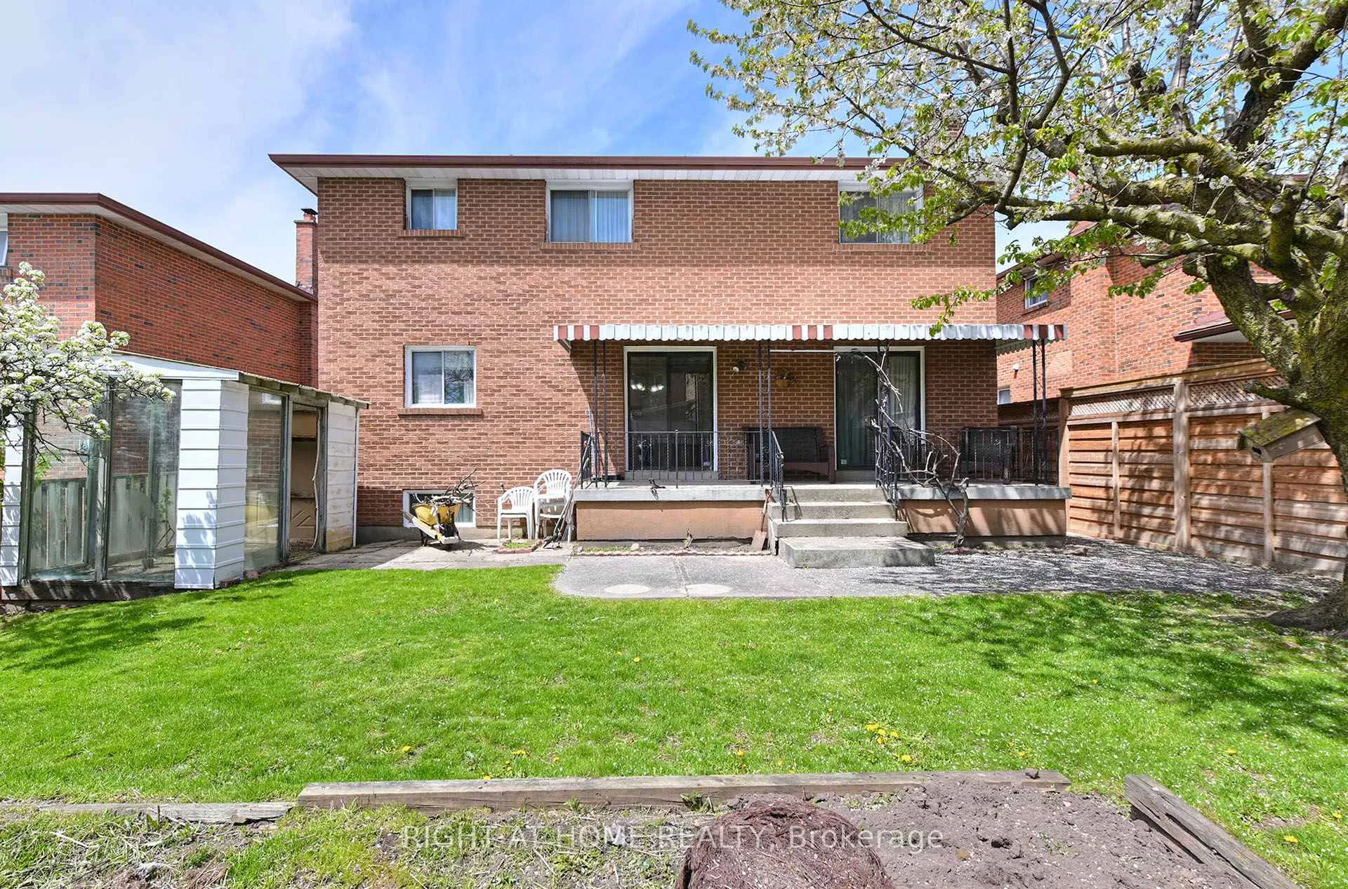 Photo 34 of 101 Raymerville Drive, Markham, Raymerville — HOMEH
