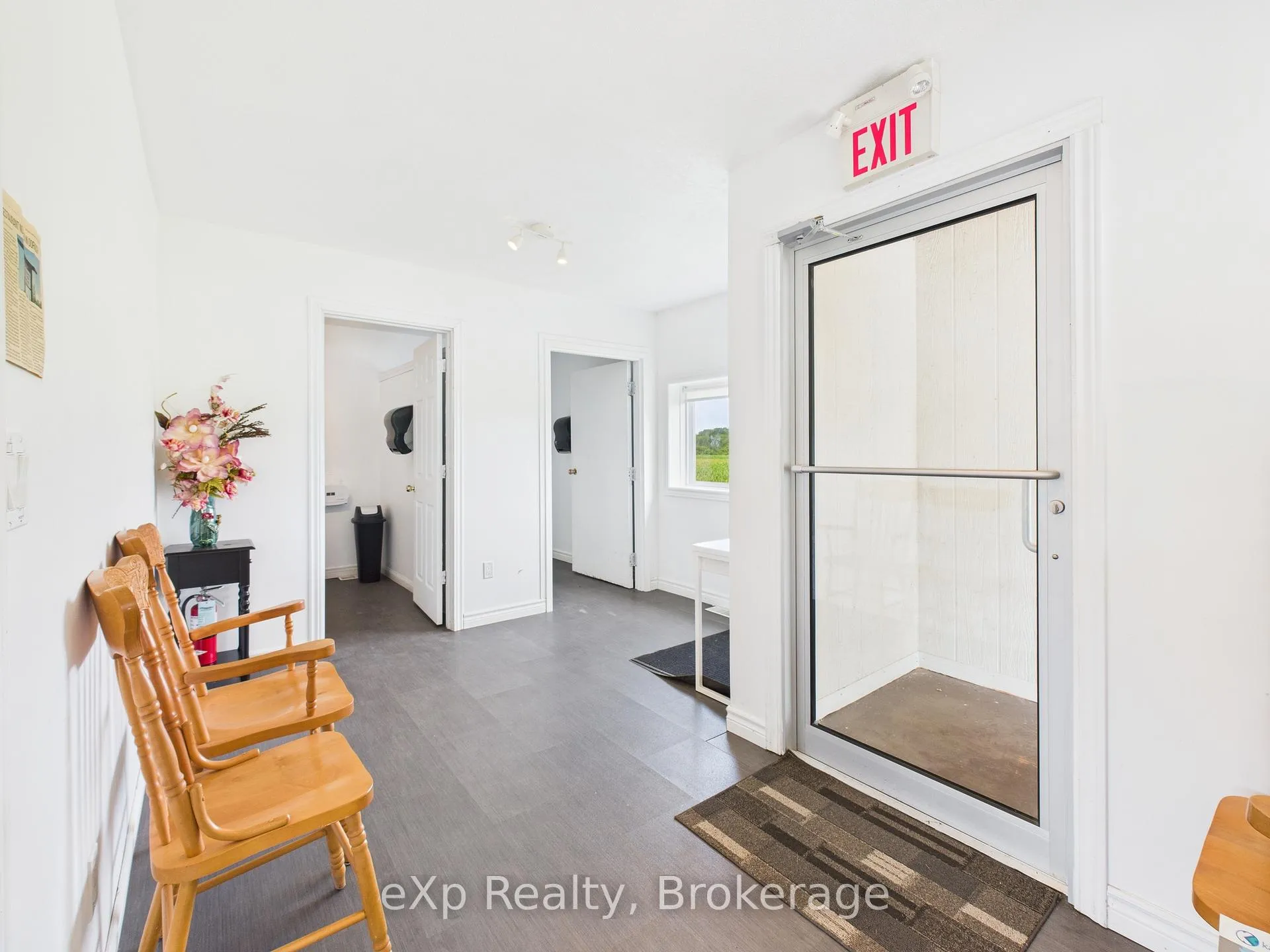 Photo 5 of 315194 Highway 6, Chatsworth — HOMEH