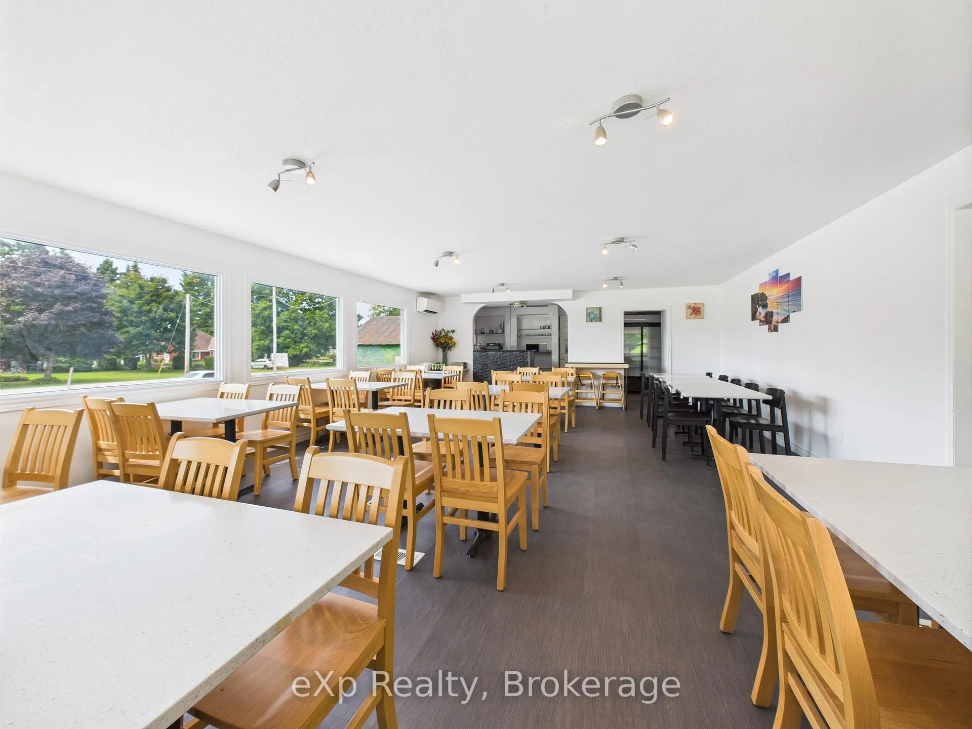 Photo 10 of 315194 Highway 6, Chatsworth — HOMEH
