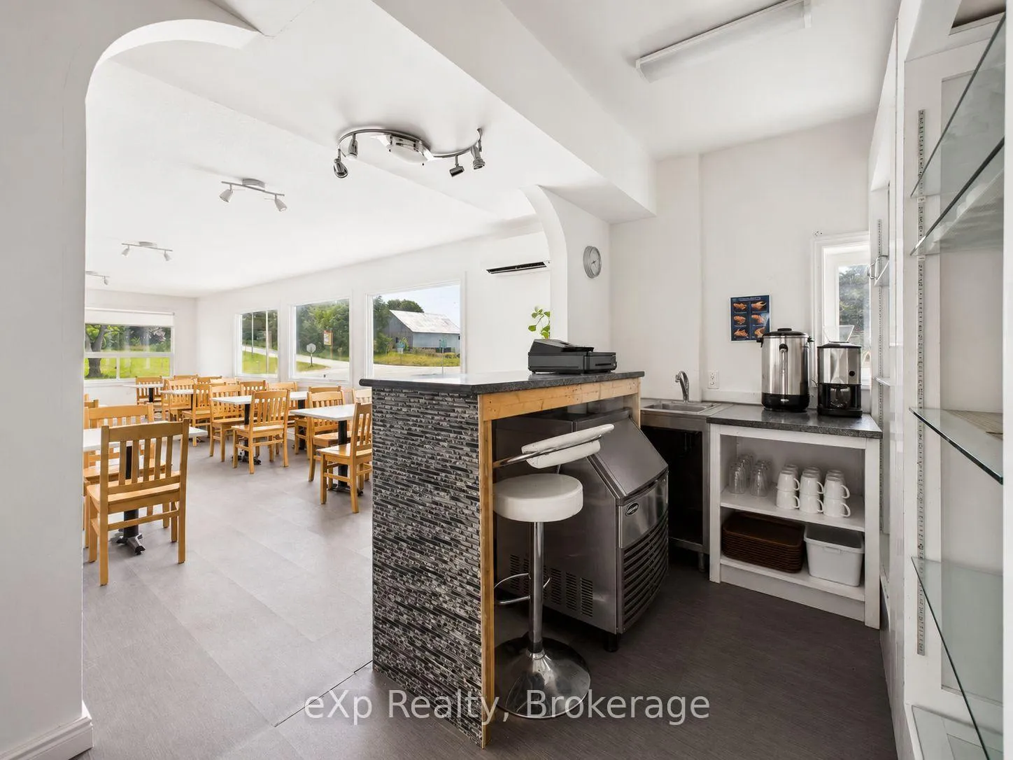 Photo 13 of 315194 Highway 6, Chatsworth — HOMEH