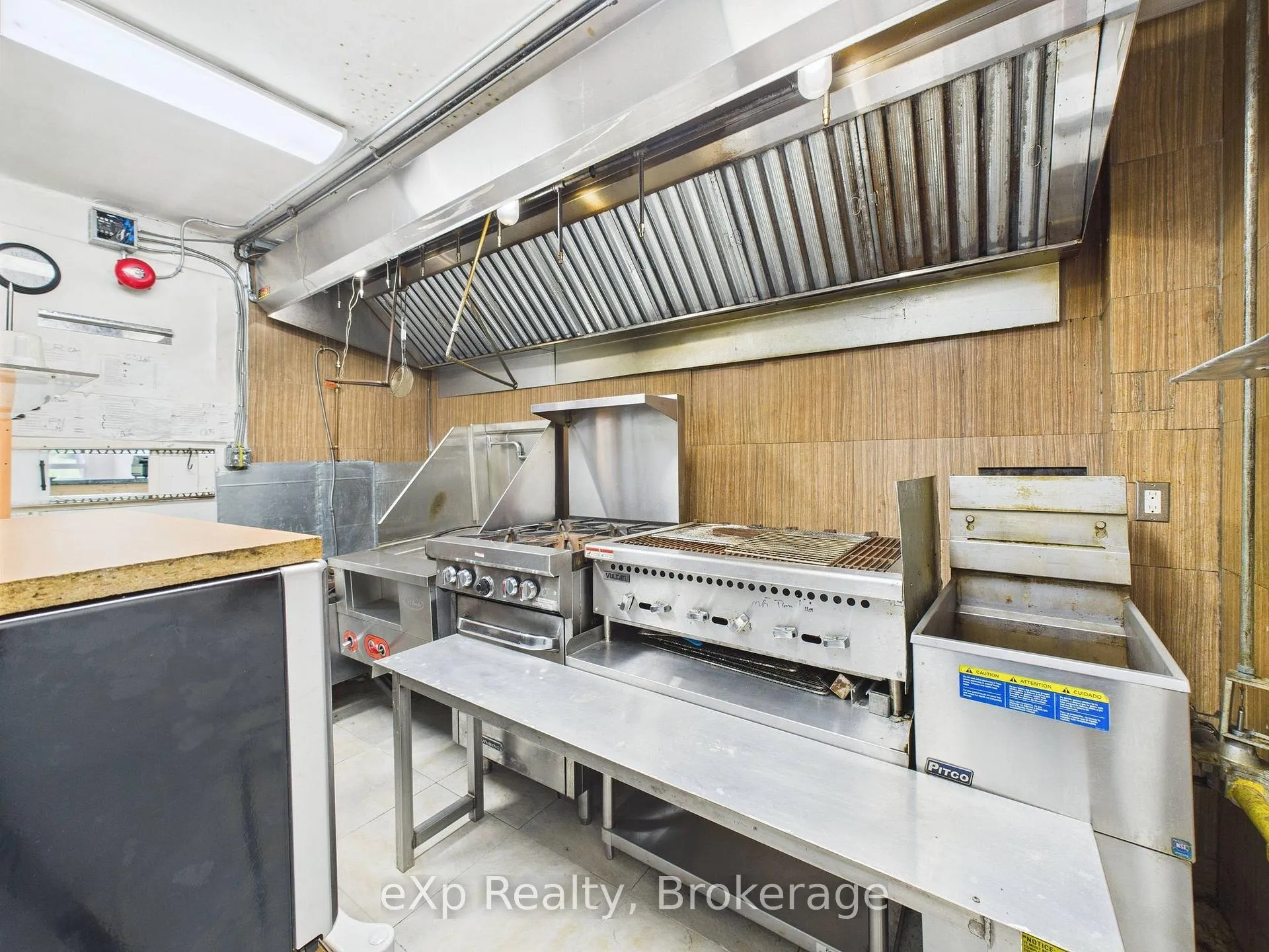 Photo 15 of 315194 Highway 6, Chatsworth — HOMEH
