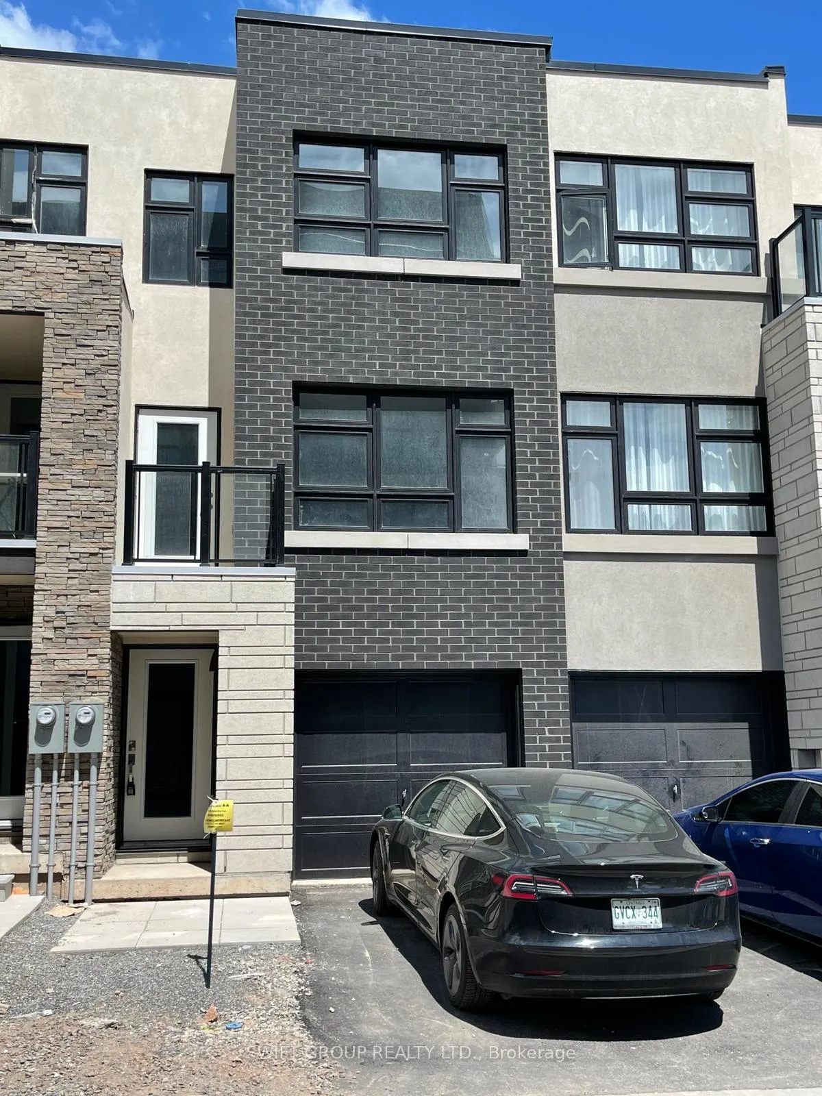 Front of Unit 92, 1121 Cooke Boulevard