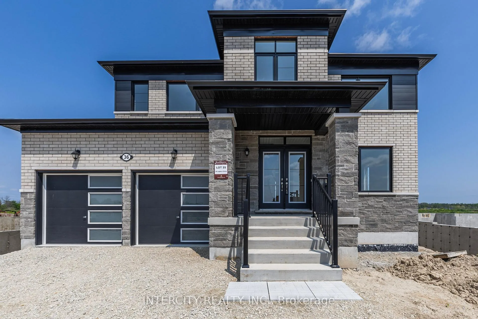 Photo 1 of 36 Legacy Circle, Wasaga Beach — HOMEH