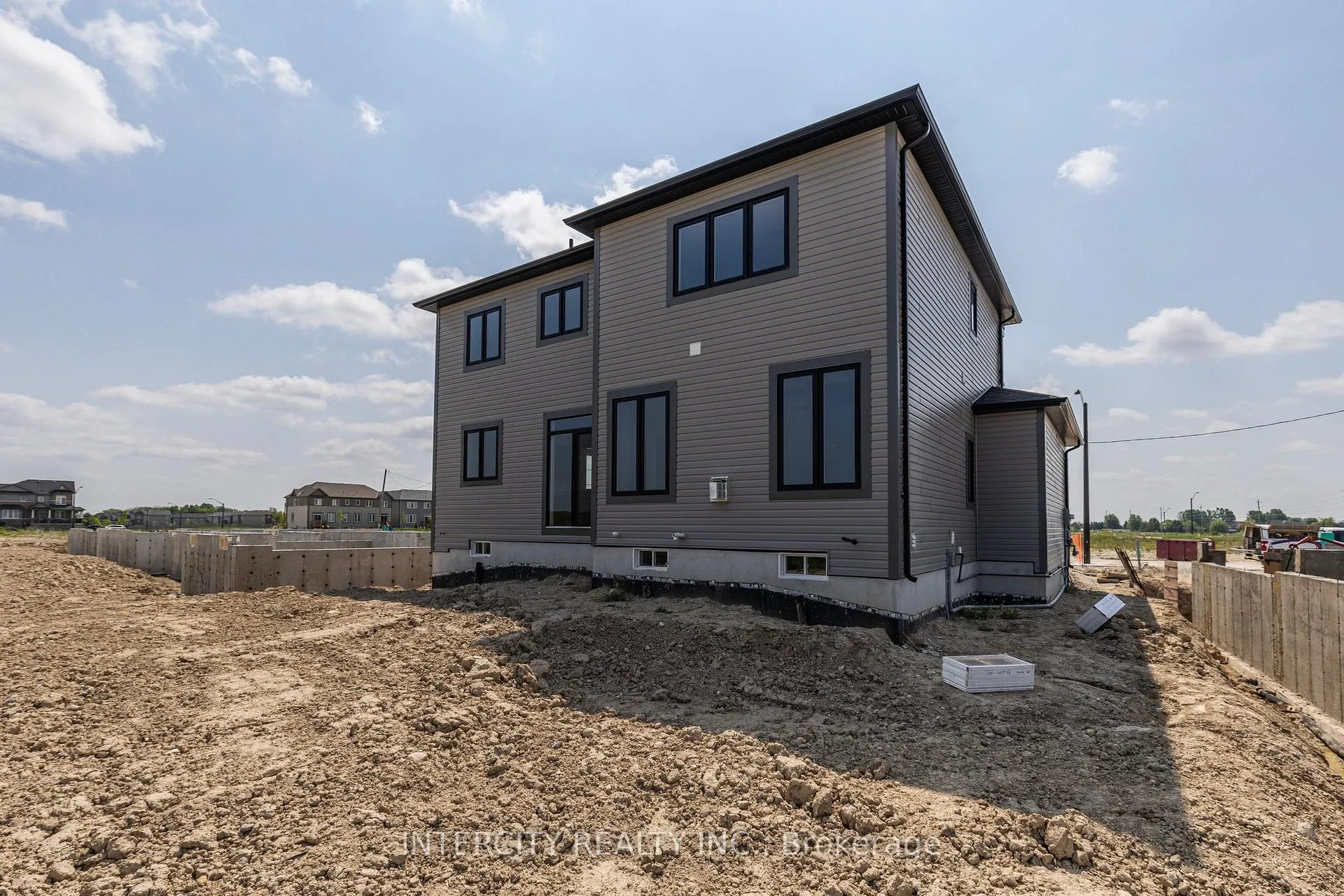 Photo 42 of 36 Legacy Circle, Wasaga Beach — HOMEH
