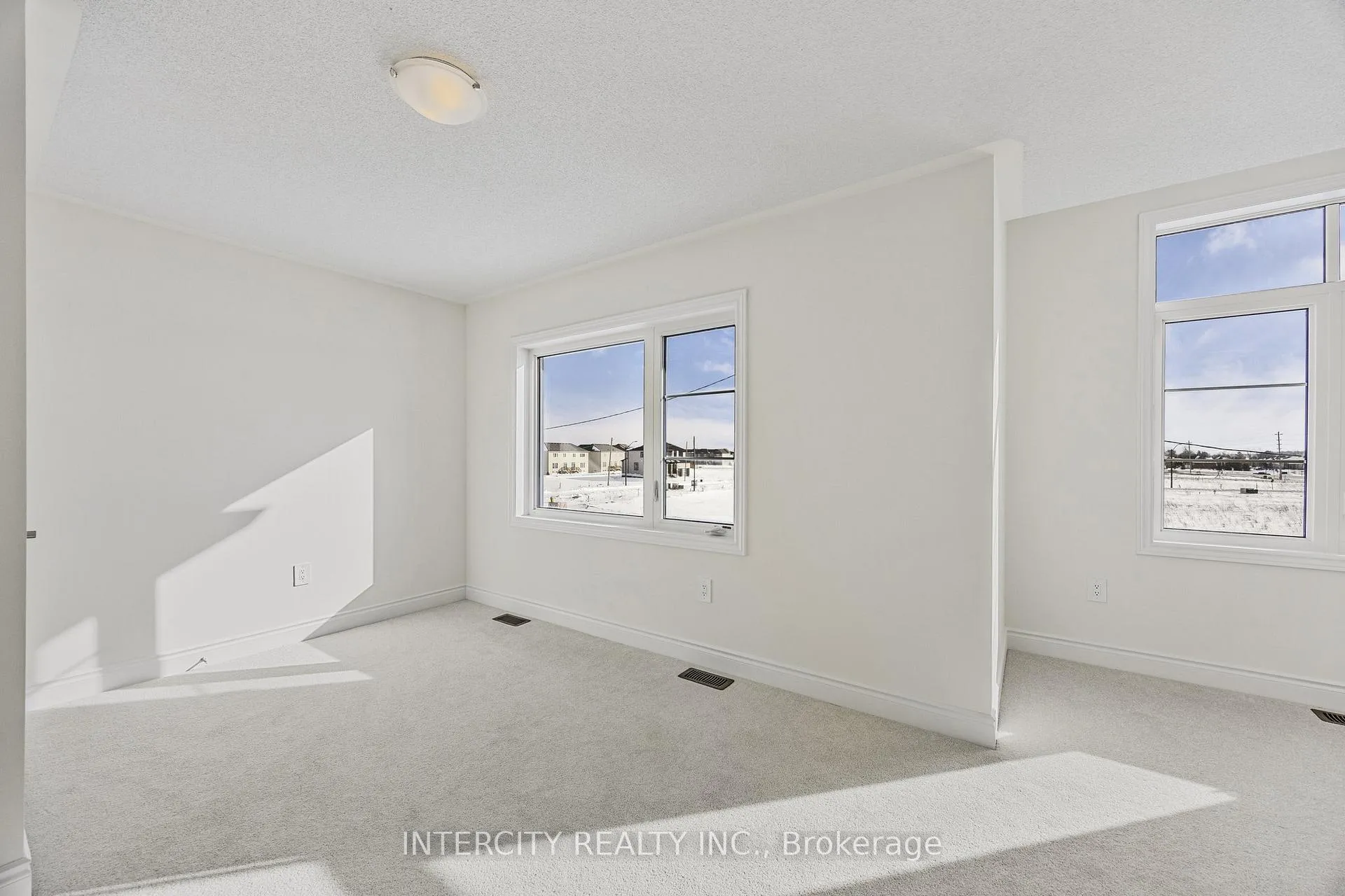 Photo 43 of 36 Legacy Circle, Wasaga Beach — HOMEH