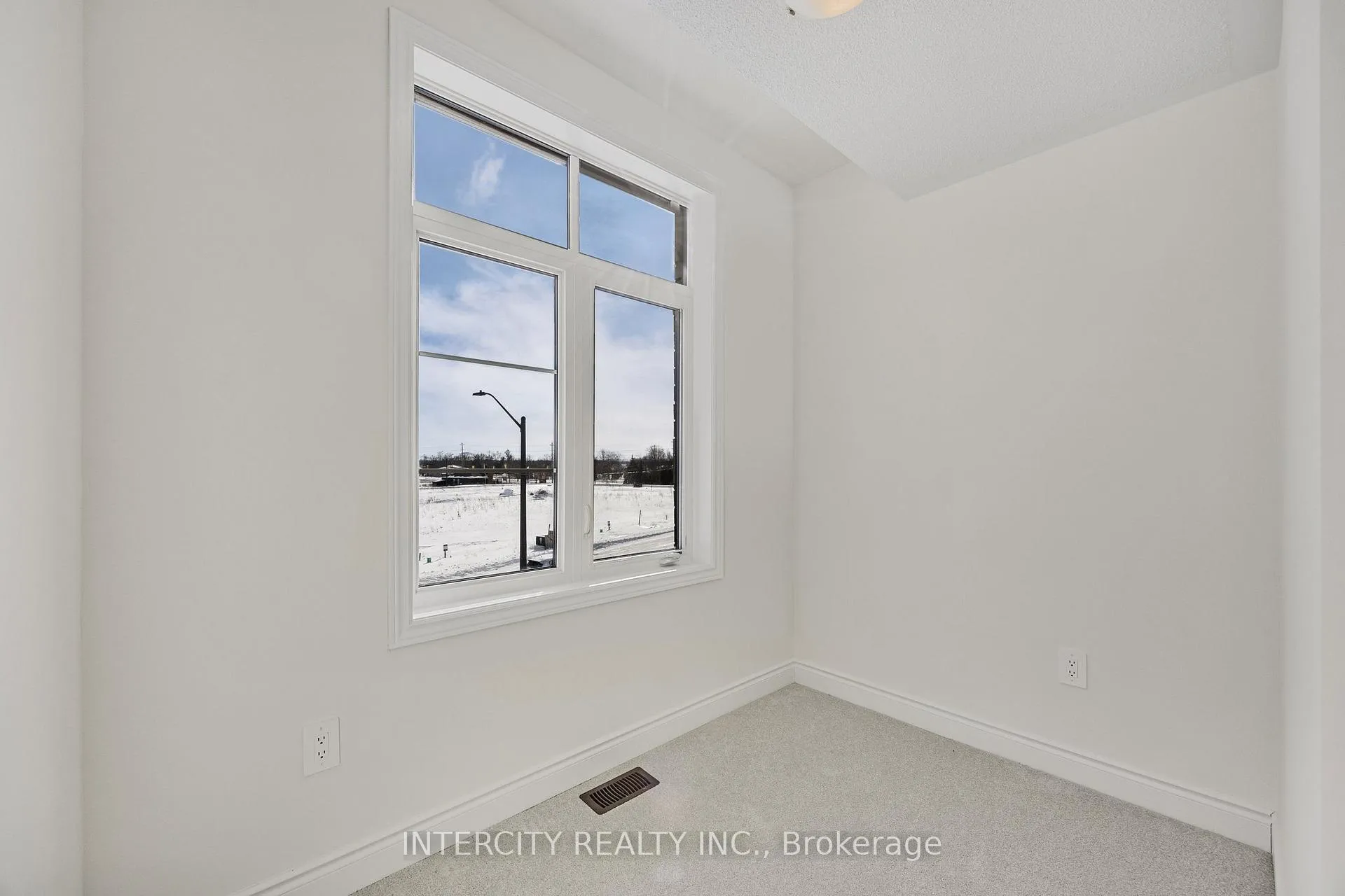 Photo 44 of 36 Legacy Circle, Wasaga Beach — HOMEH