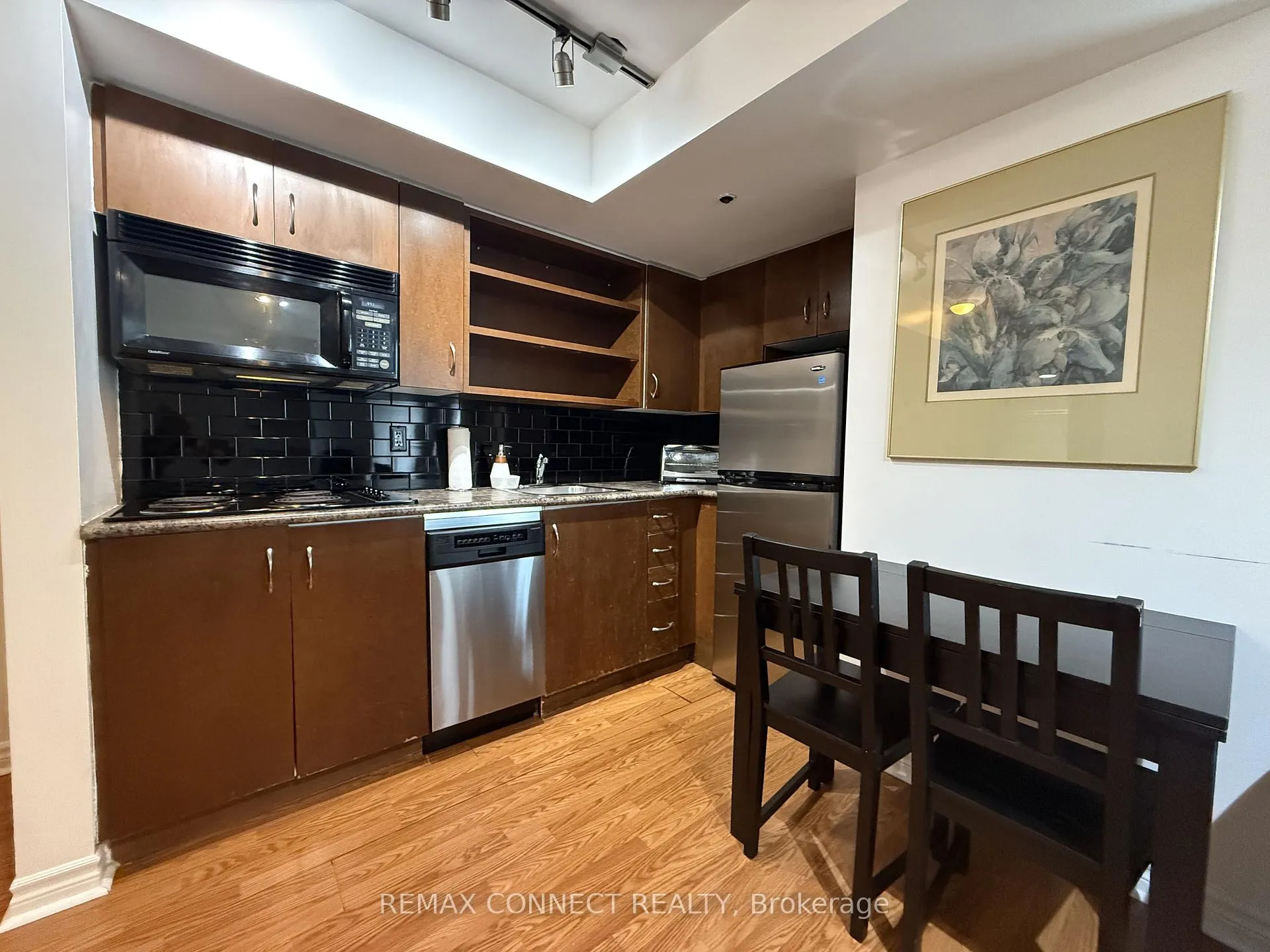 Photo 2 of Unit 1408, 200 Victoria Street, Toronto, Church-Yonge Corridor — HOMEH