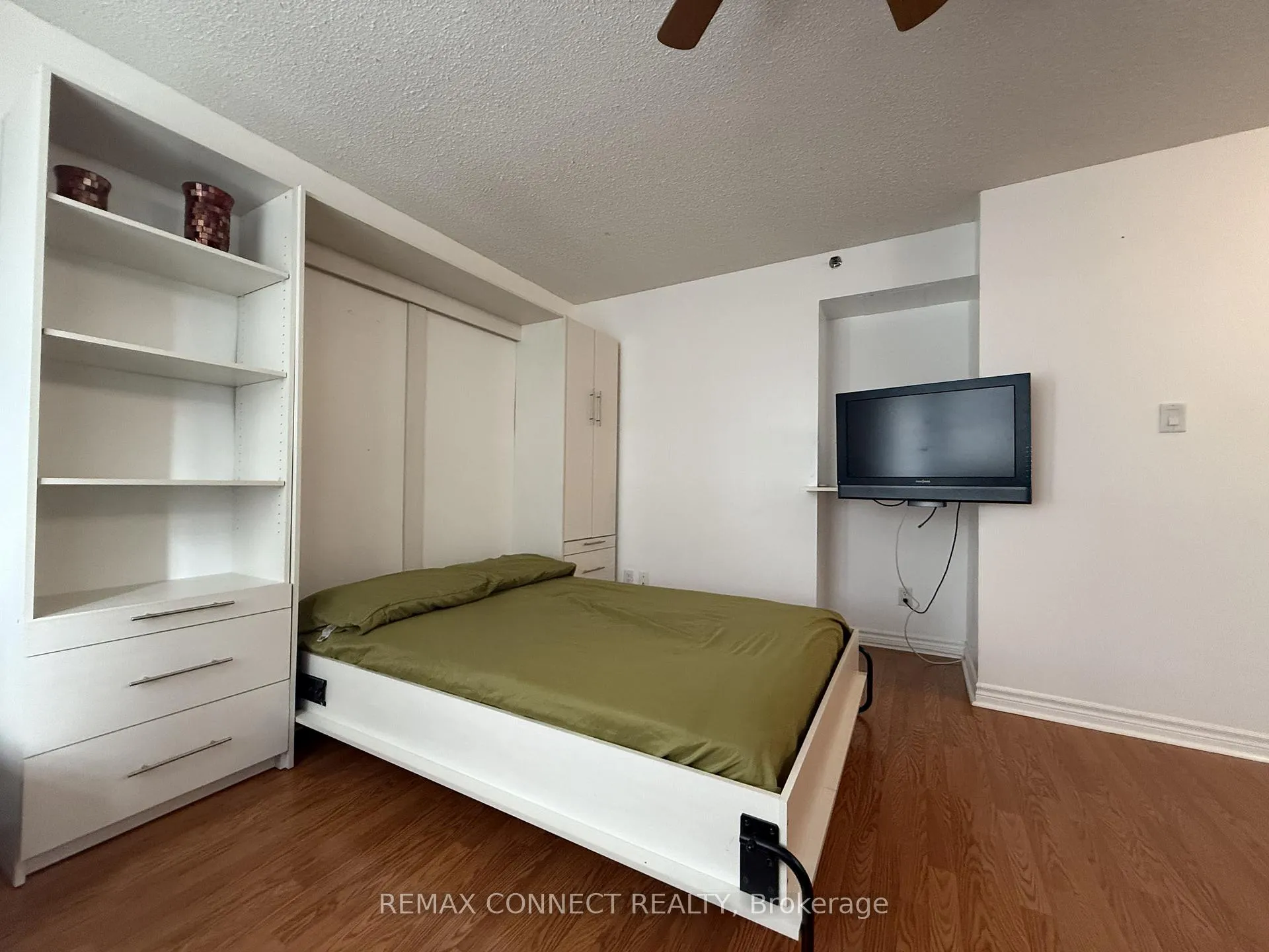 Photo 7 of Unit 1408, 200 Victoria Street, Toronto, Church-Yonge Corridor — HOMEH