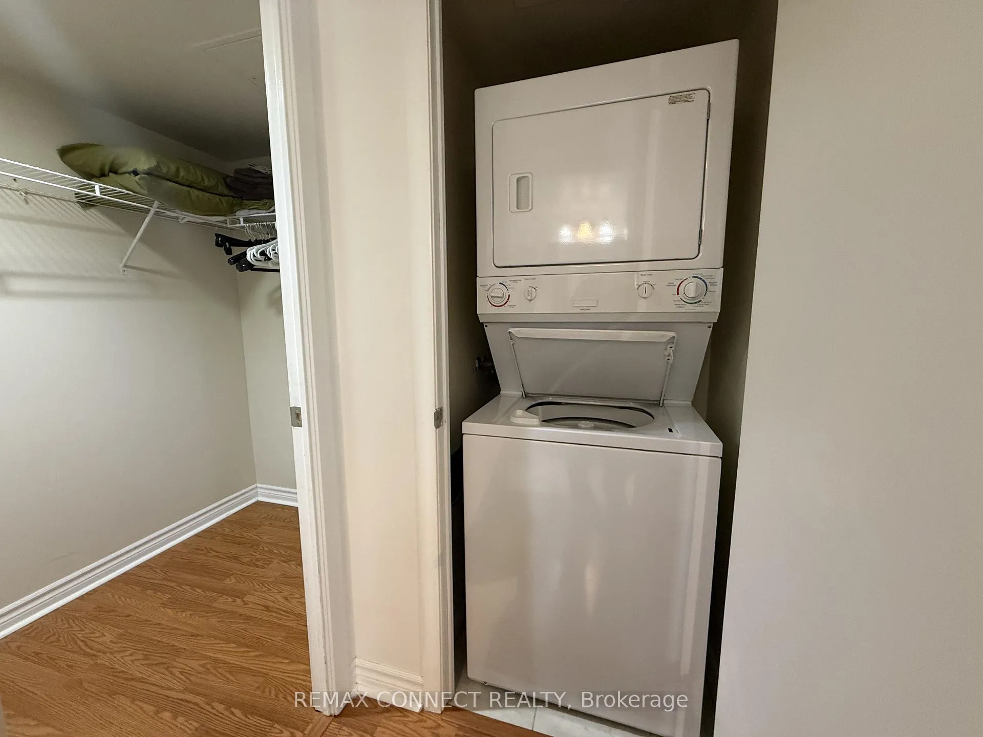 Photo 11 of Unit 1408, 200 Victoria Street, Toronto, Church-Yonge Corridor — HOMEH