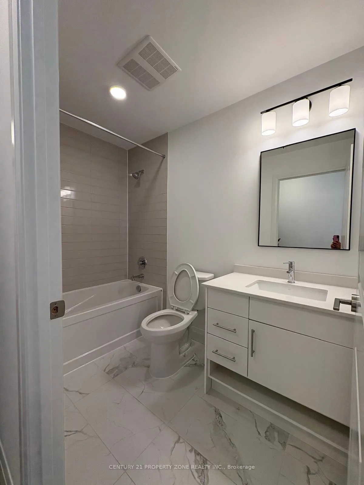 Photo 2 of Unit 213, 1333 Weber Street E, Kitchener — HOMEH