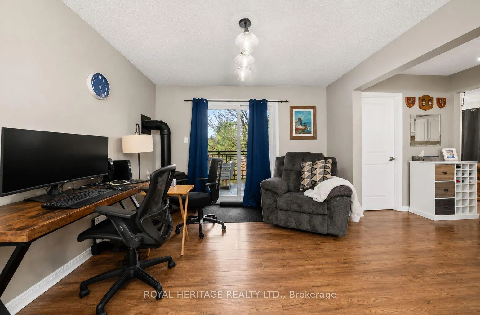 Photo 15 of 51 Robert Street, Bracebridge, Macaulay — HOMEH