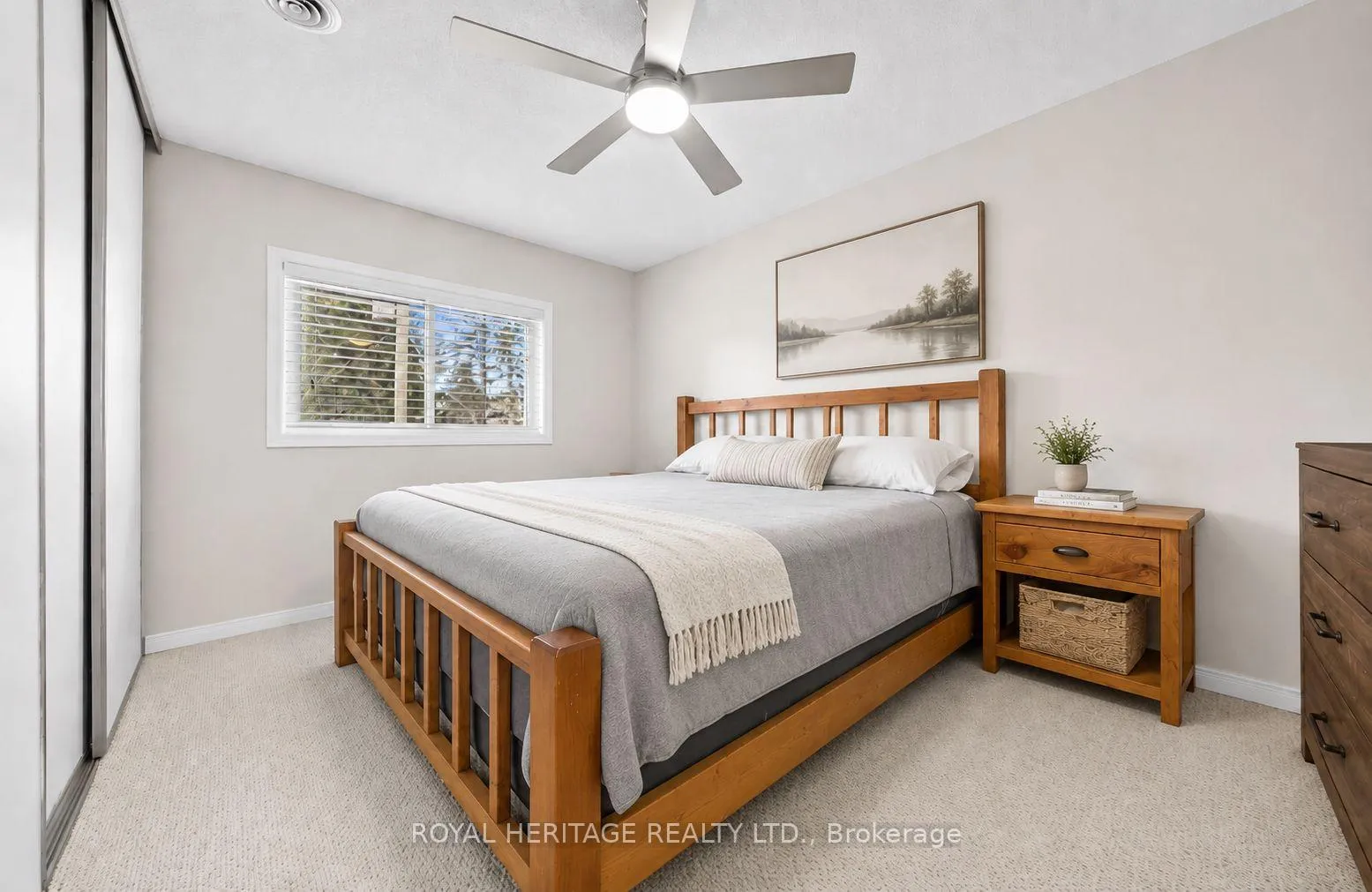 Photo 19 of 51 Robert Street, Bracebridge, Macaulay — HOMEH