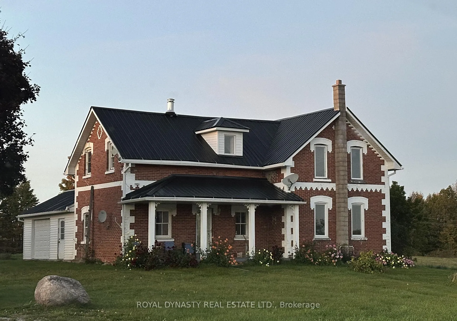 Photo 2 of 807 County Rd 41, Kawartha Lakes, Laxton/Digby/Longford — HOMEH