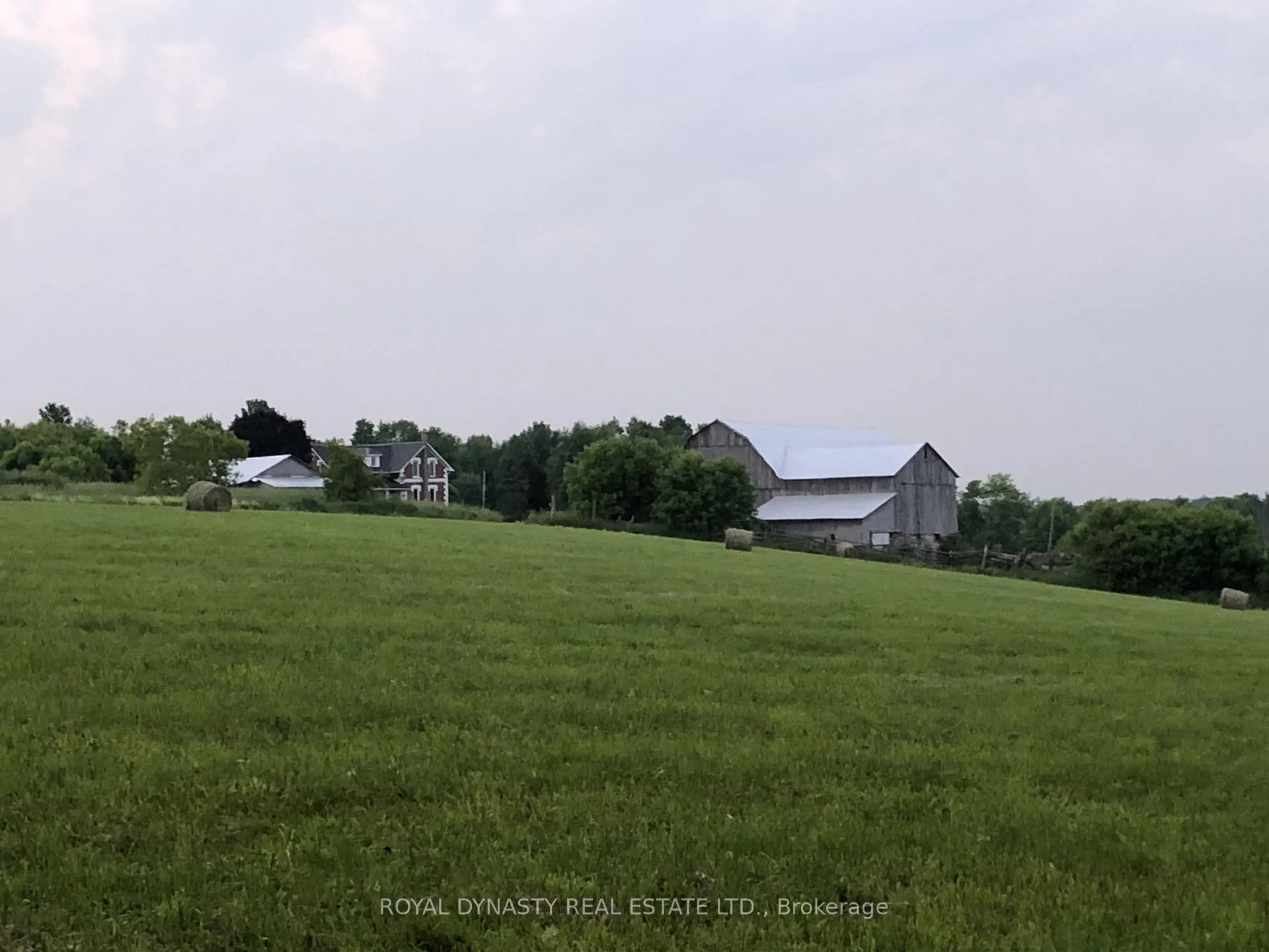 Photo 3 of 807 County Rd 41, Kawartha Lakes, Laxton/Digby/Longford — HOMEH