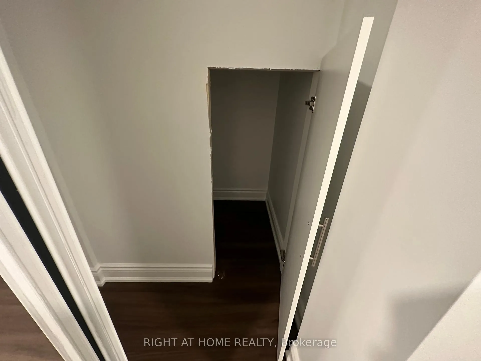 Photo 23 of 481 Bergamot Avenue, Milton, Walker — HOMEH