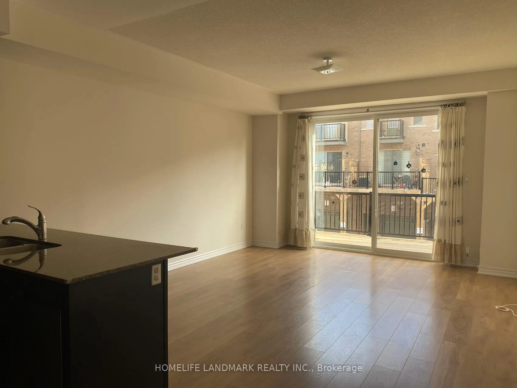 Photo 2 of 157 Rustle Woods Avenue, Markham, Cornell — HOMEH