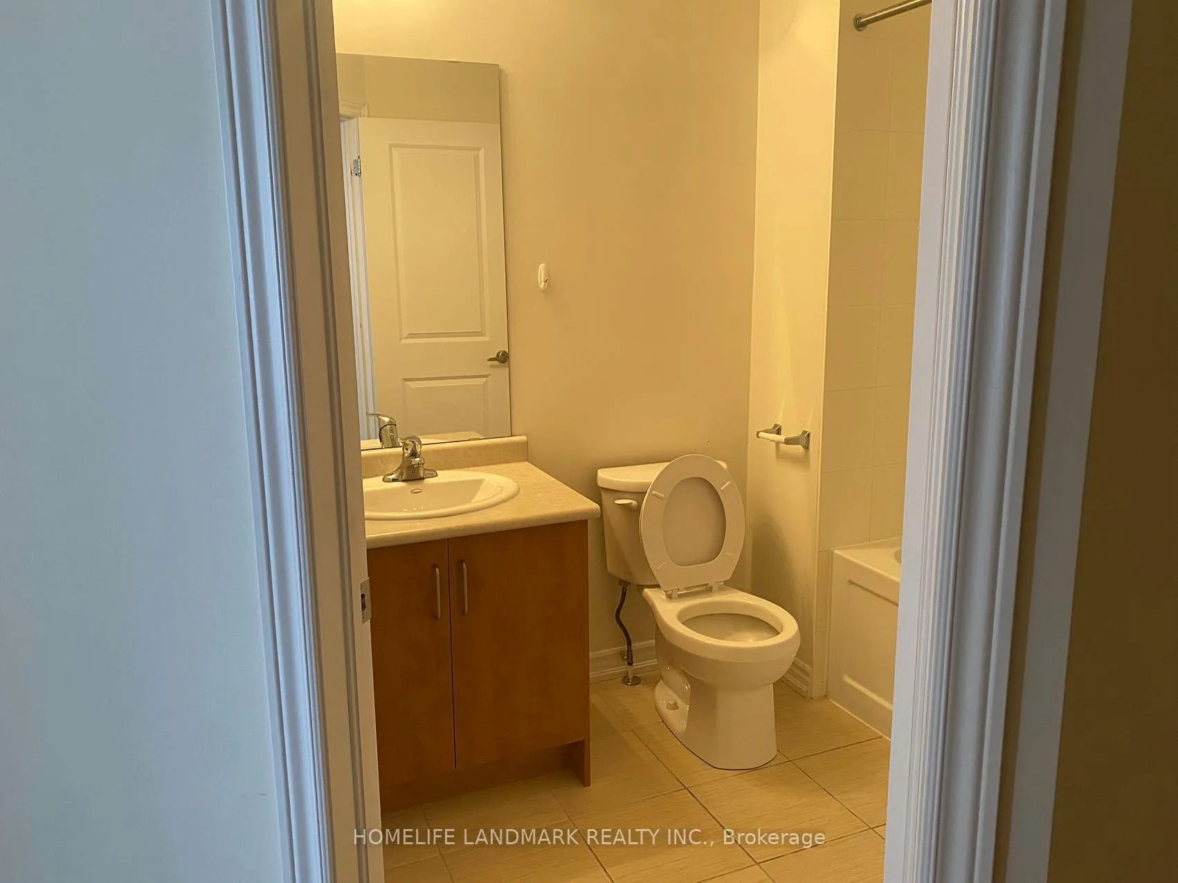 Photo 8 of 157 Rustle Woods Avenue, Markham, Cornell — HOMEH