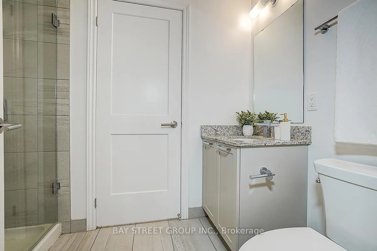 Photo 6 of 74 Village Parkway E, Markham, Unionville — HOMEH