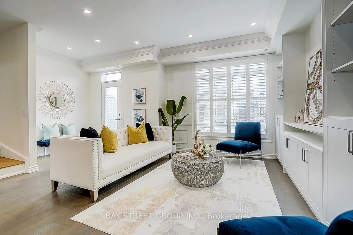 Photo 15 of 74 Village Parkway E, Markham, Unionville — HOMEH