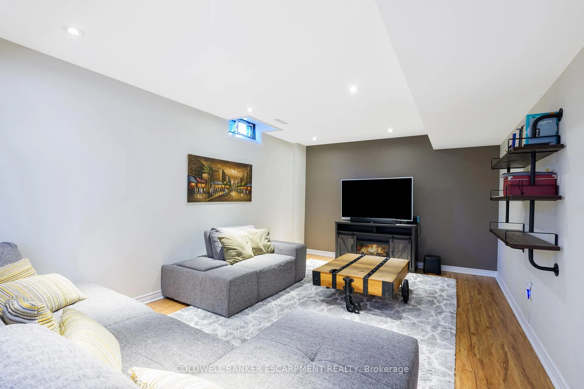 Photo 16 of 420 Trudeau Drive, Milton, Clarke — HOMEH