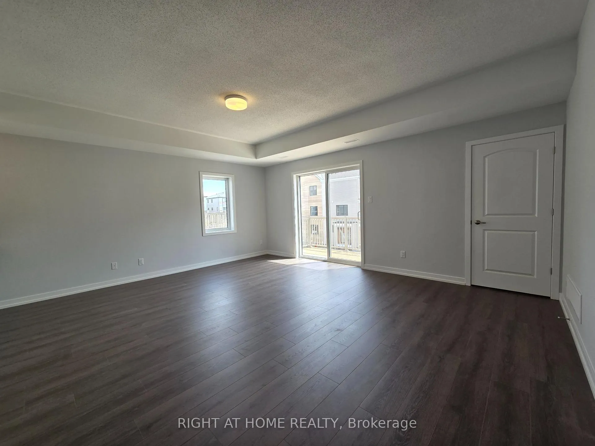 Photo 7 of 513 Celestine Private, Ottawa, Barrhaven - Heritage Park — HOMEH
