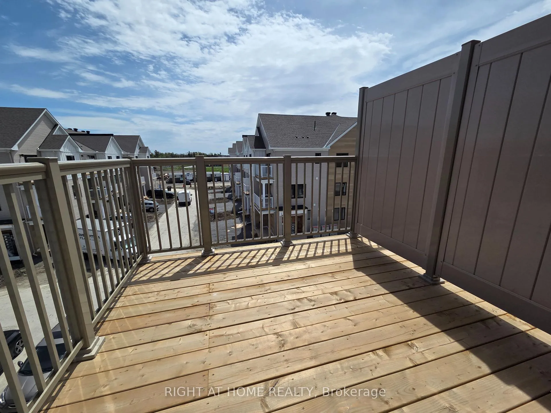 Photo 13 of 513 Celestine Private, Ottawa, Barrhaven - Heritage Park — HOMEH