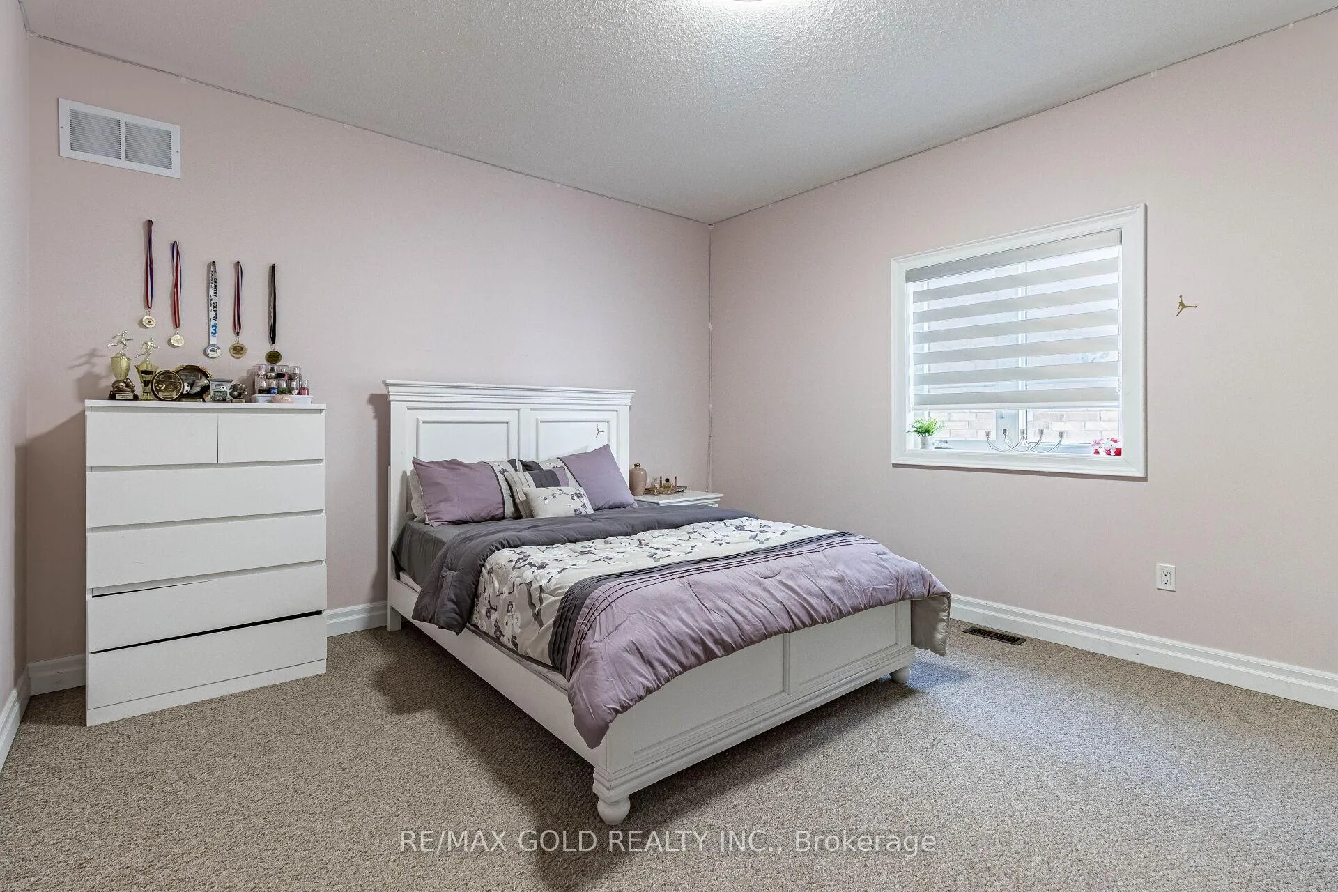 Photo 41 of 28 Cloverhaven Road, Brampton, Toronto Gore Rural Estate — HOMEH