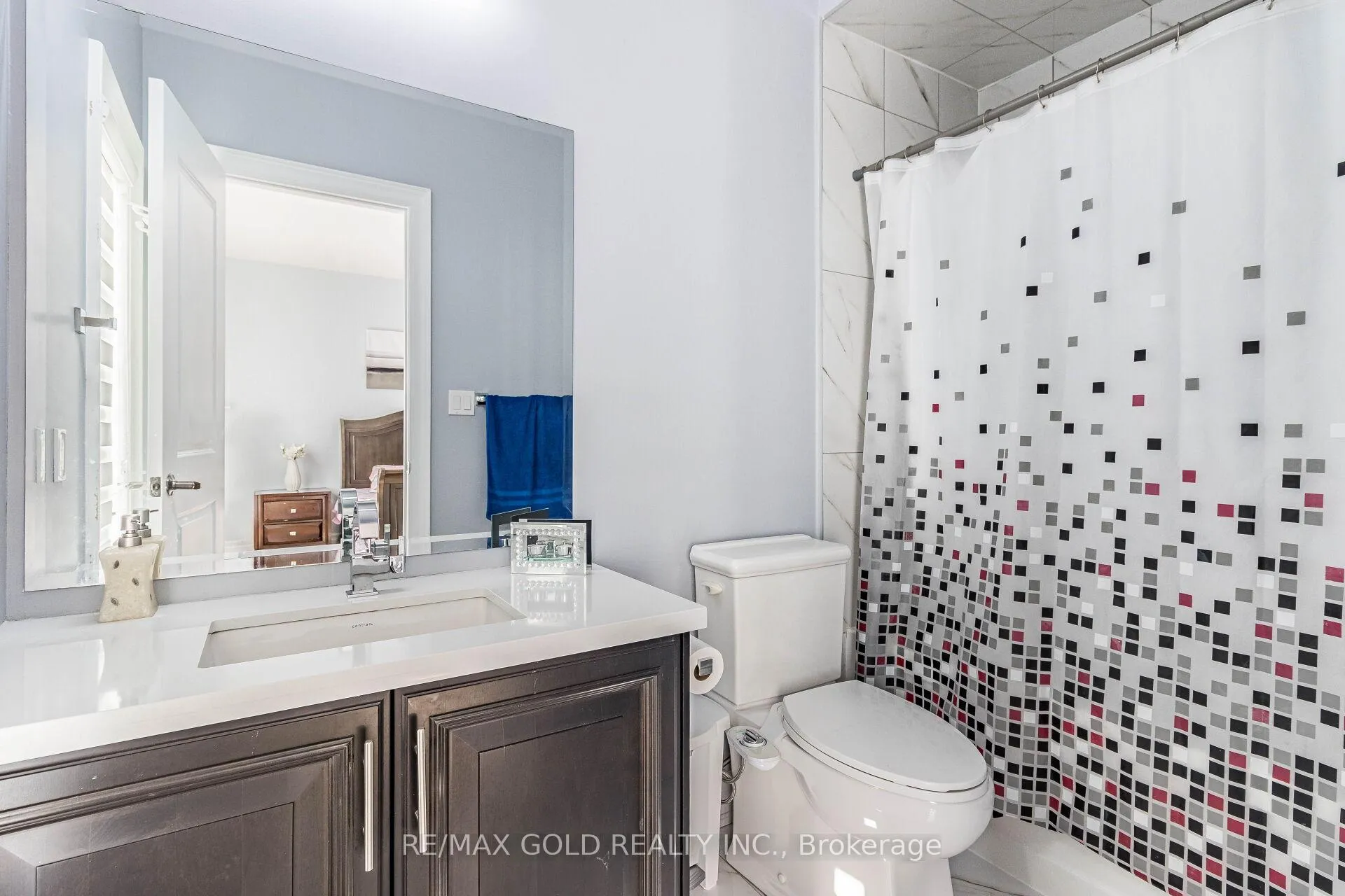 Photo 42 of 28 Cloverhaven Road, Brampton, Toronto Gore Rural Estate — HOMEH