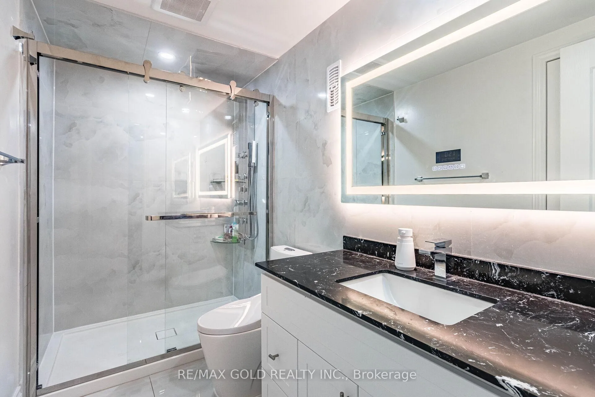 Photo 47 of 28 Cloverhaven Road, Brampton, Toronto Gore Rural Estate — HOMEH