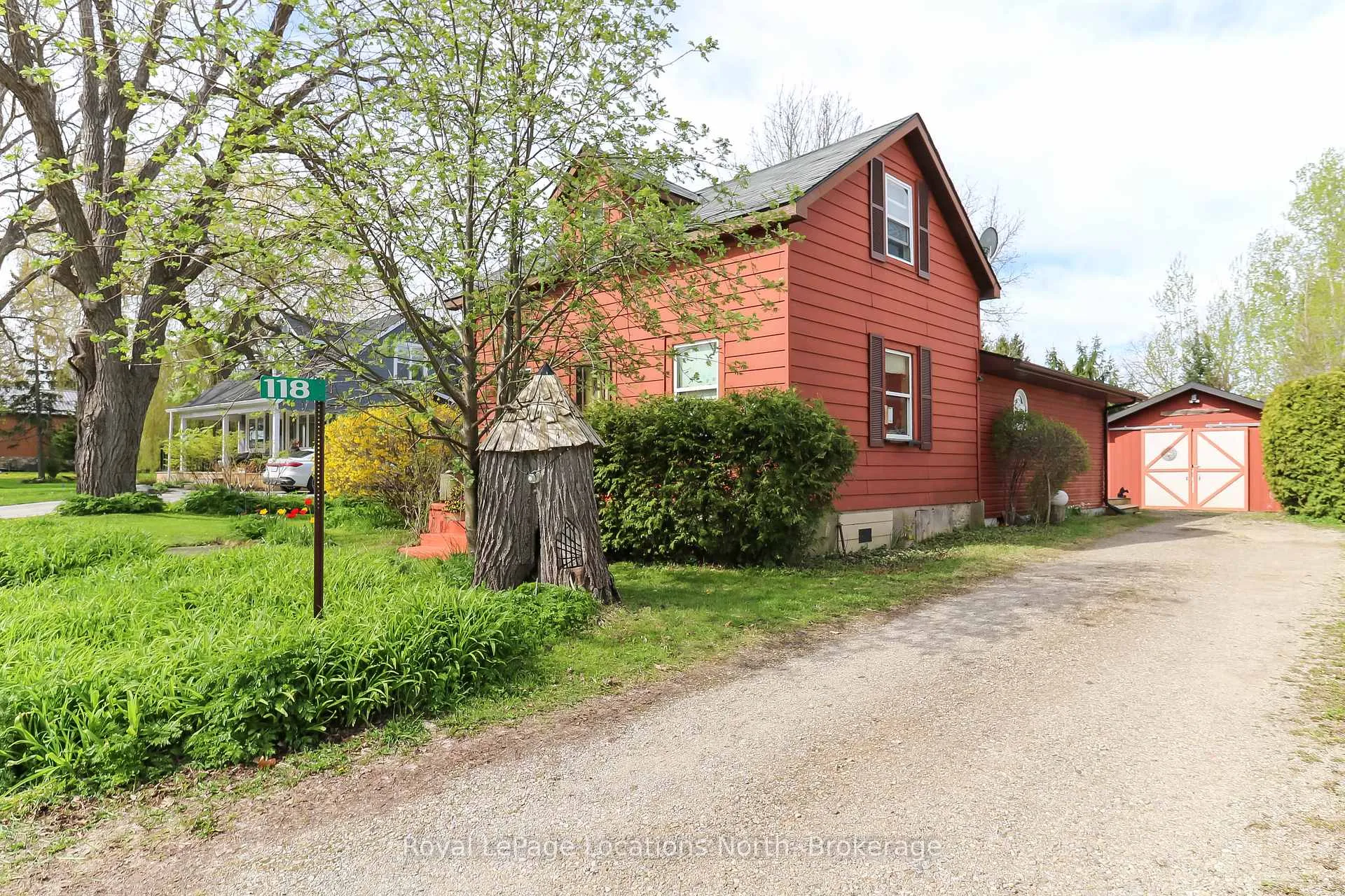 Photo 3 of 118 Marsh Street, Blue Mountains — HOMEH