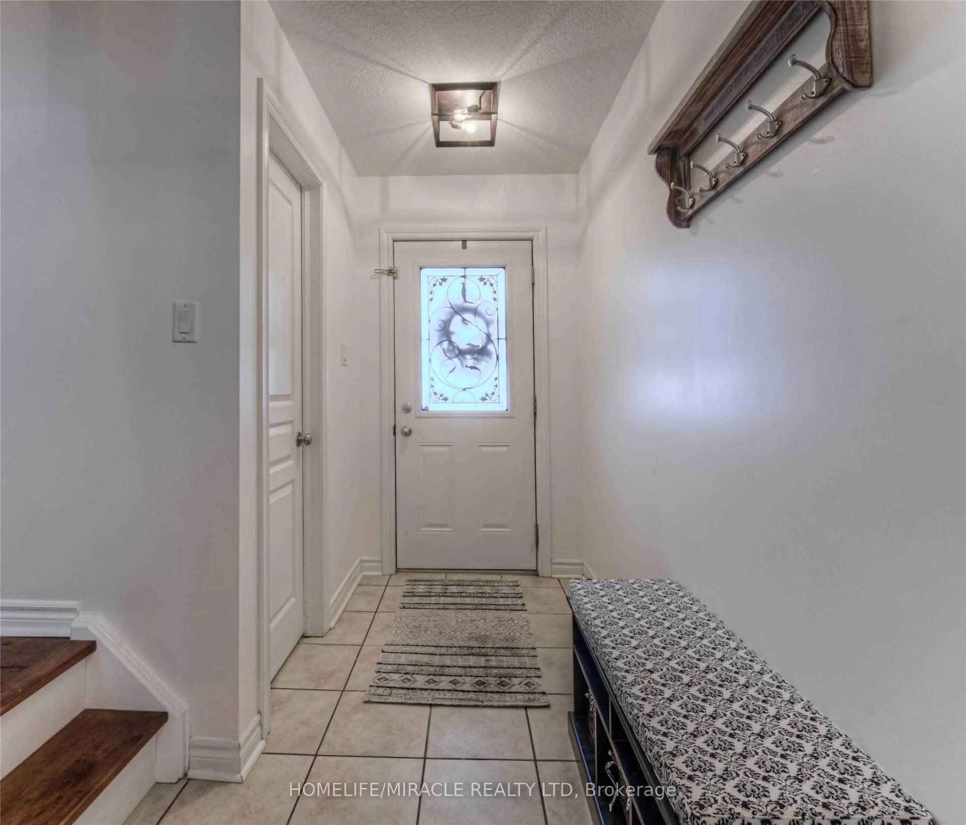 Photo 4 of Unit UPPER, 77 Laughland Lane, Guelph, Pineridge/Westminster Woods — HOMEH