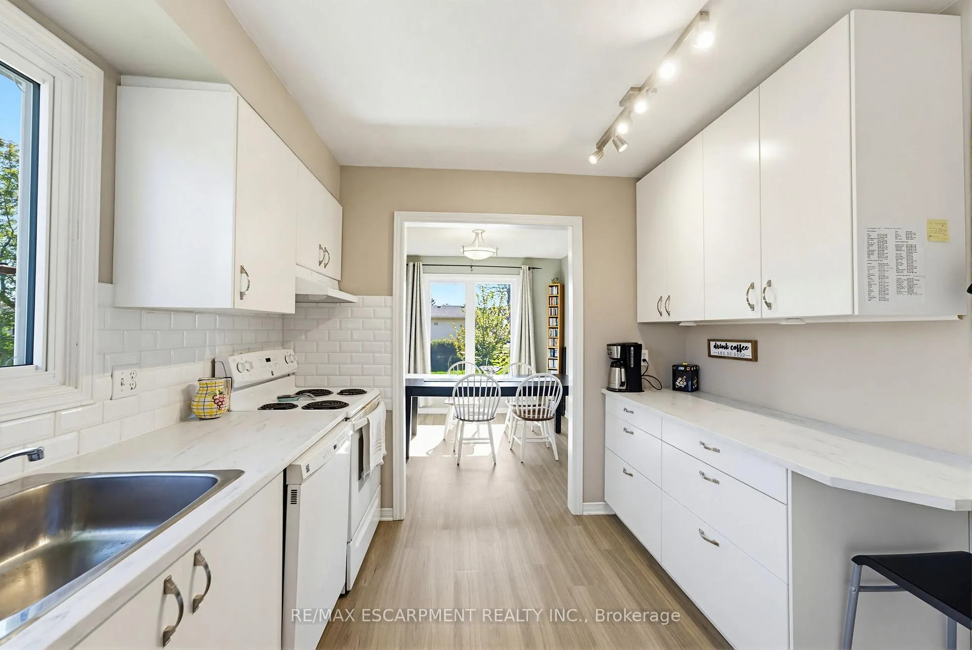 Photo 16 of 3956 Old Orchard Way, Lincoln, Lincoln-Jordan/Vineland — HOMEH