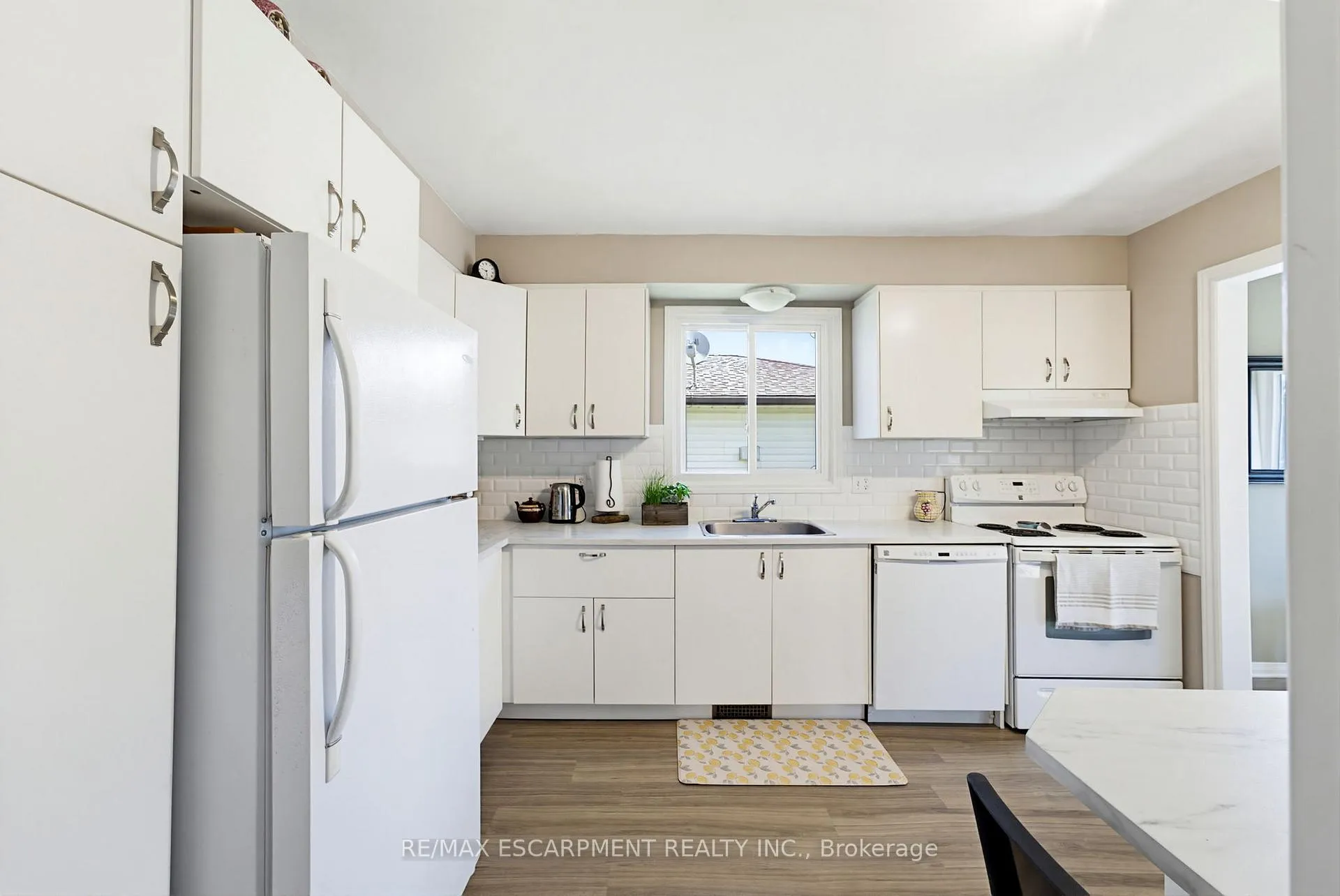 Photo 17 of 3956 Old Orchard Way, Lincoln, Lincoln-Jordan/Vineland — HOMEH