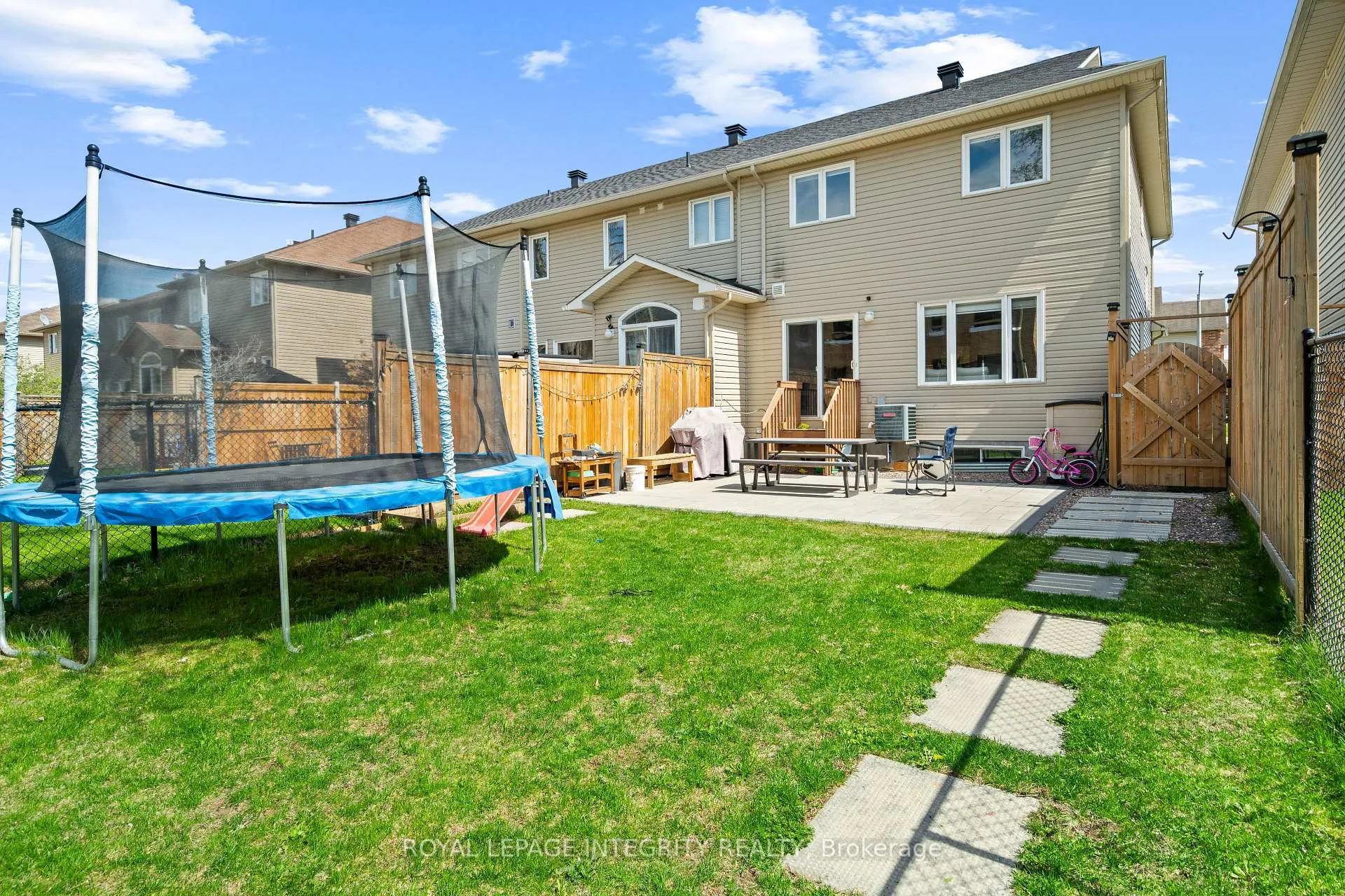 Photo 25 of 407 Celtic Ridge Crescent, Ottawa, Kanata - Morgan's Grant/South March — HOMEH