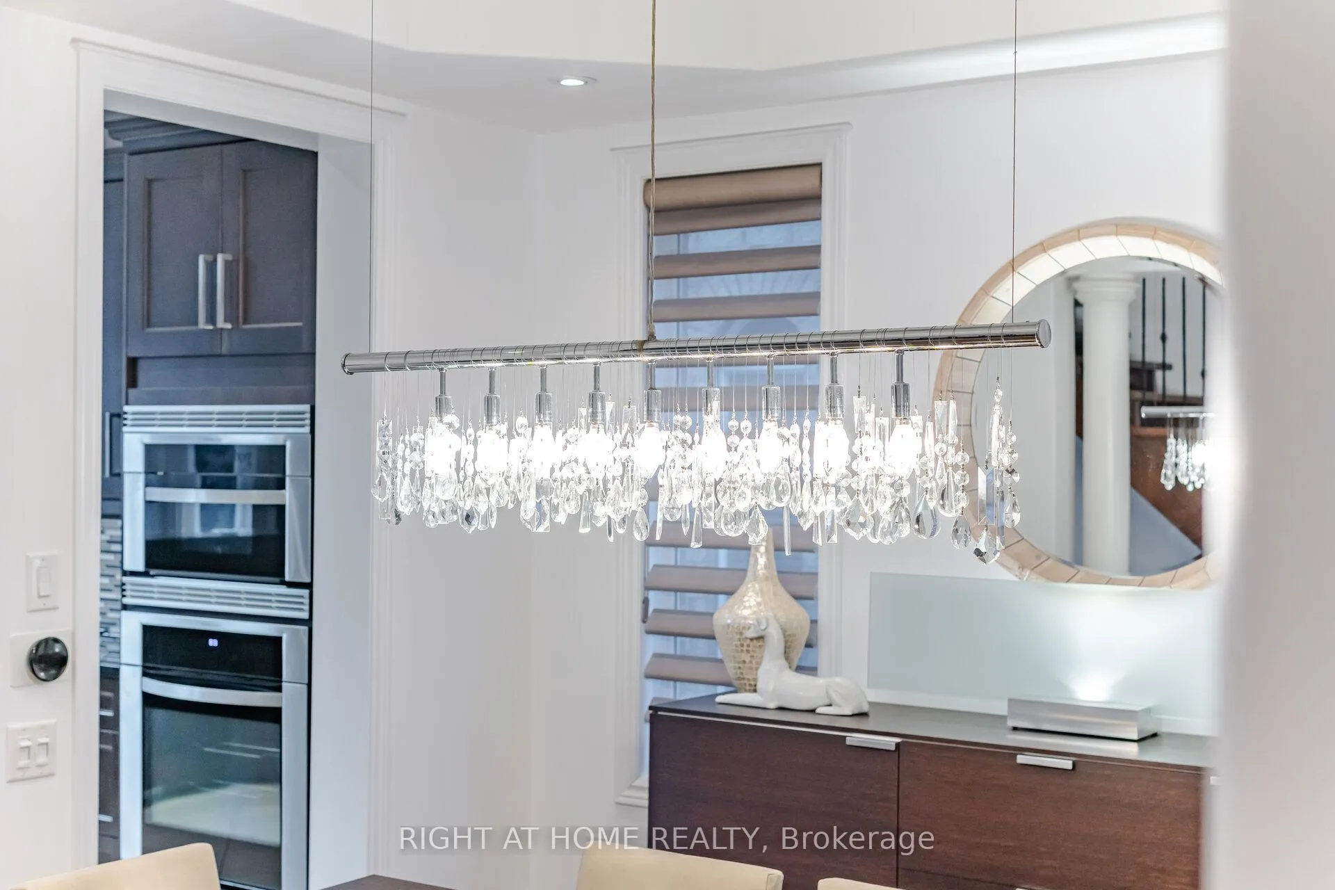 Photo 13 of 3305 Mistwell Crescent, Oakville, Bronte — HOMEH