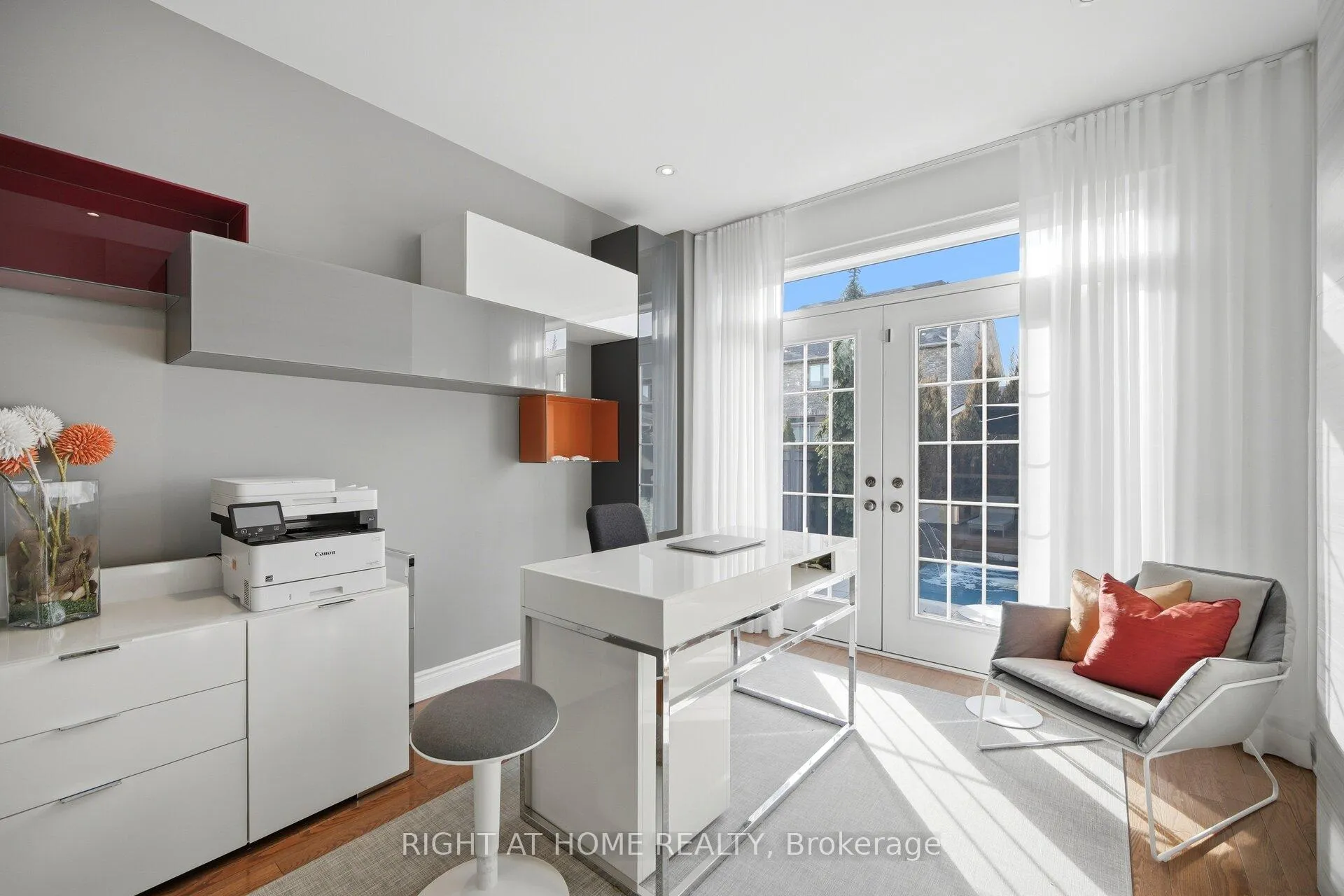 Photo 16 of 3305 Mistwell Crescent, Oakville, Bronte — HOMEH