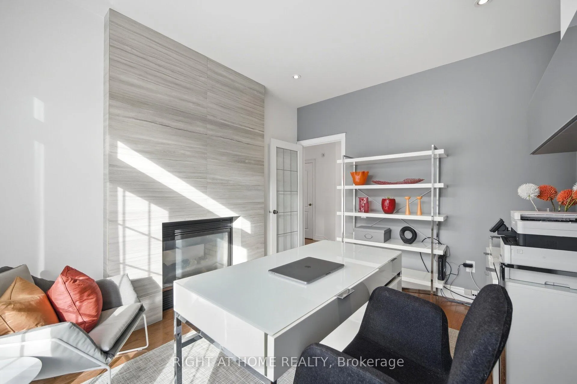 Photo 17 of 3305 Mistwell Crescent, Oakville, Bronte — HOMEH
