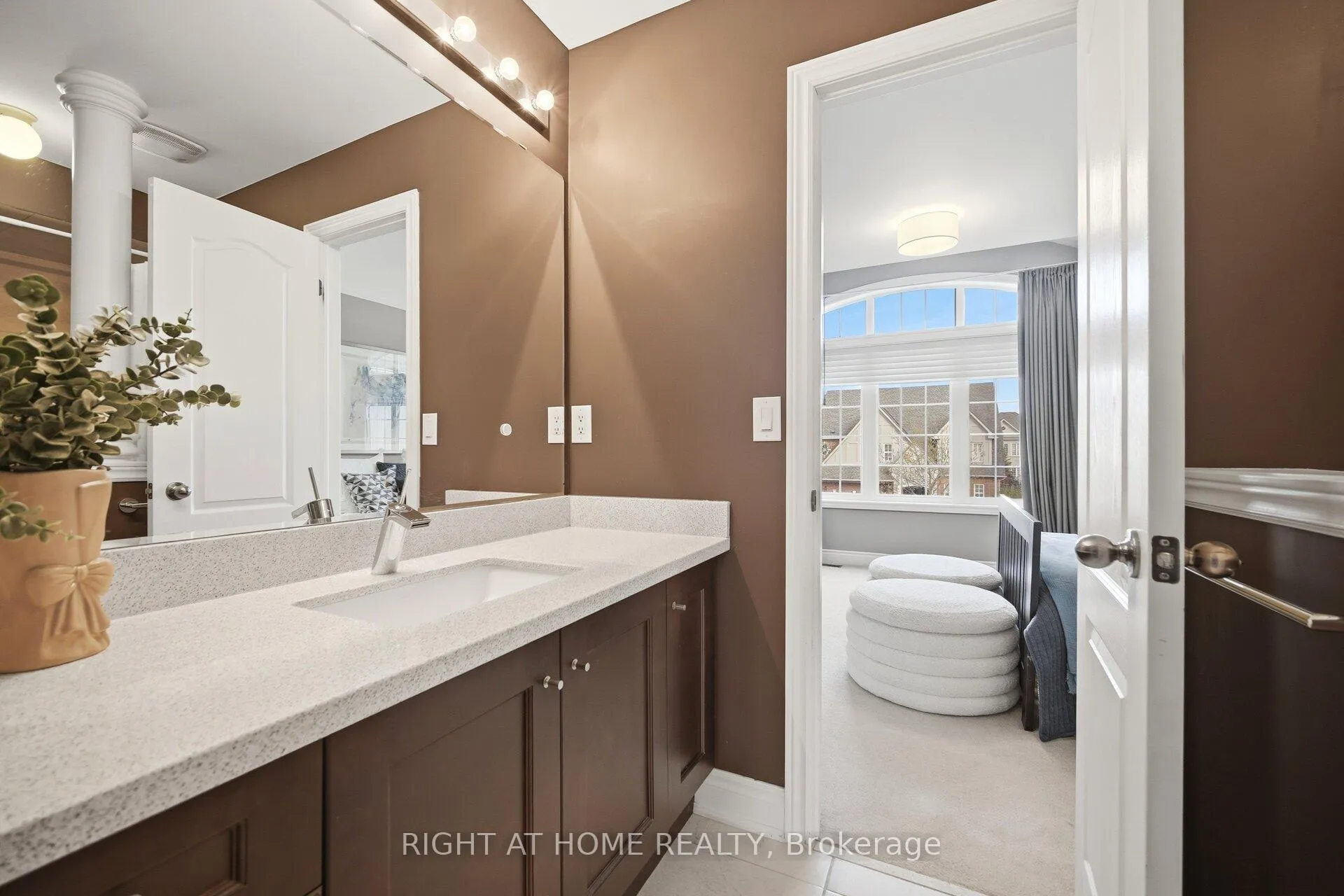 Photo 26 of 3305 Mistwell Crescent, Oakville, Bronte — HOMEH