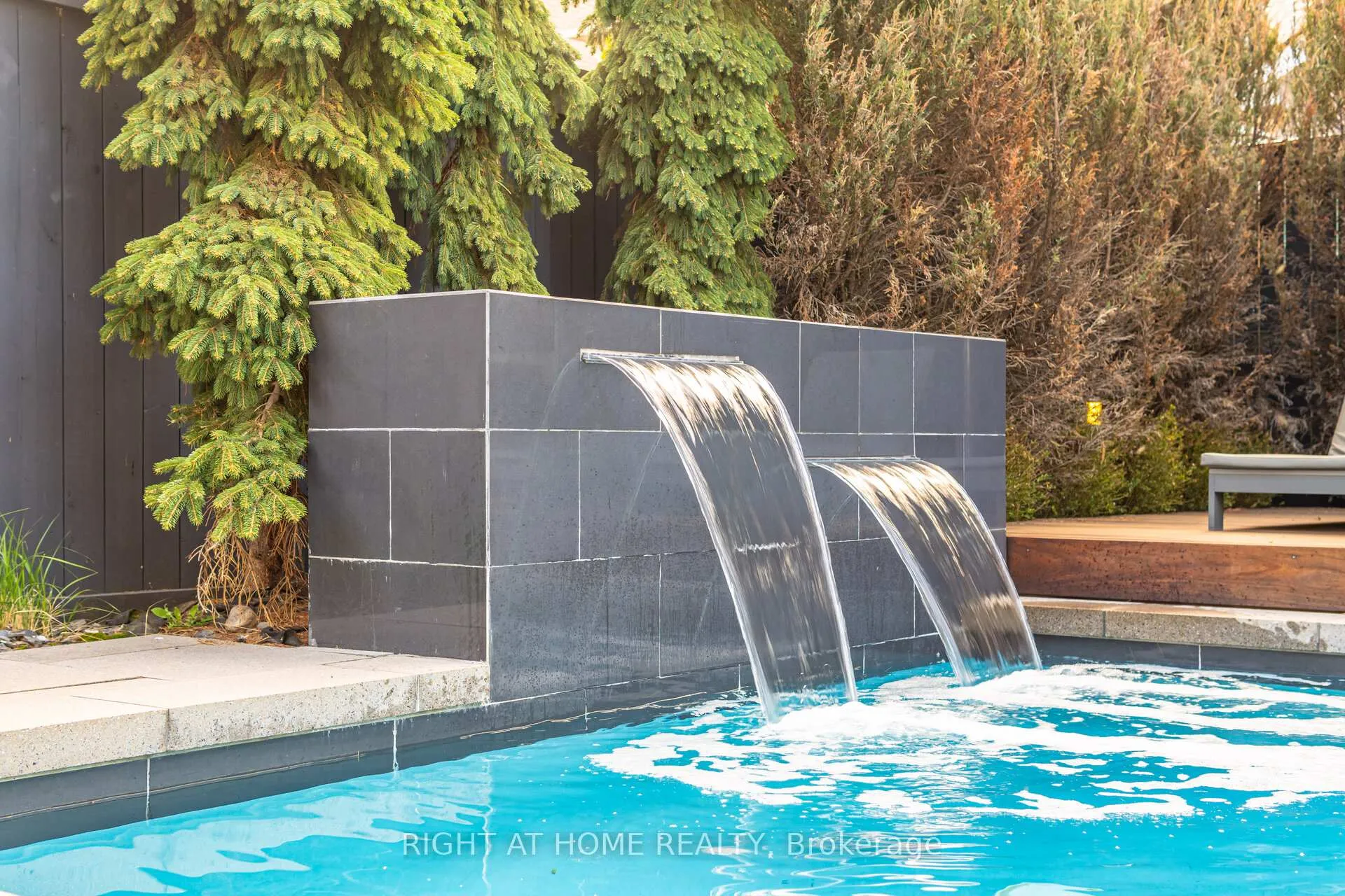 Photo 38 of 3305 Mistwell Crescent, Oakville, Bronte — HOMEH
