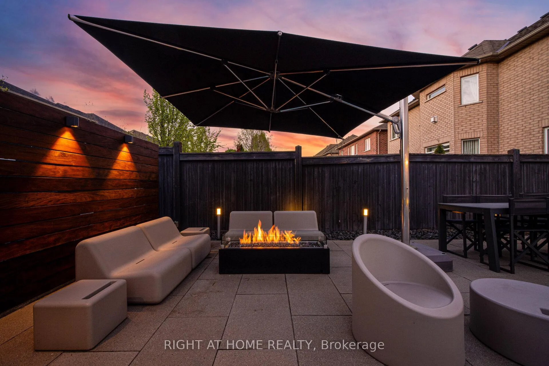 Photo 45 of 3305 Mistwell Crescent, Oakville, Bronte — HOMEH