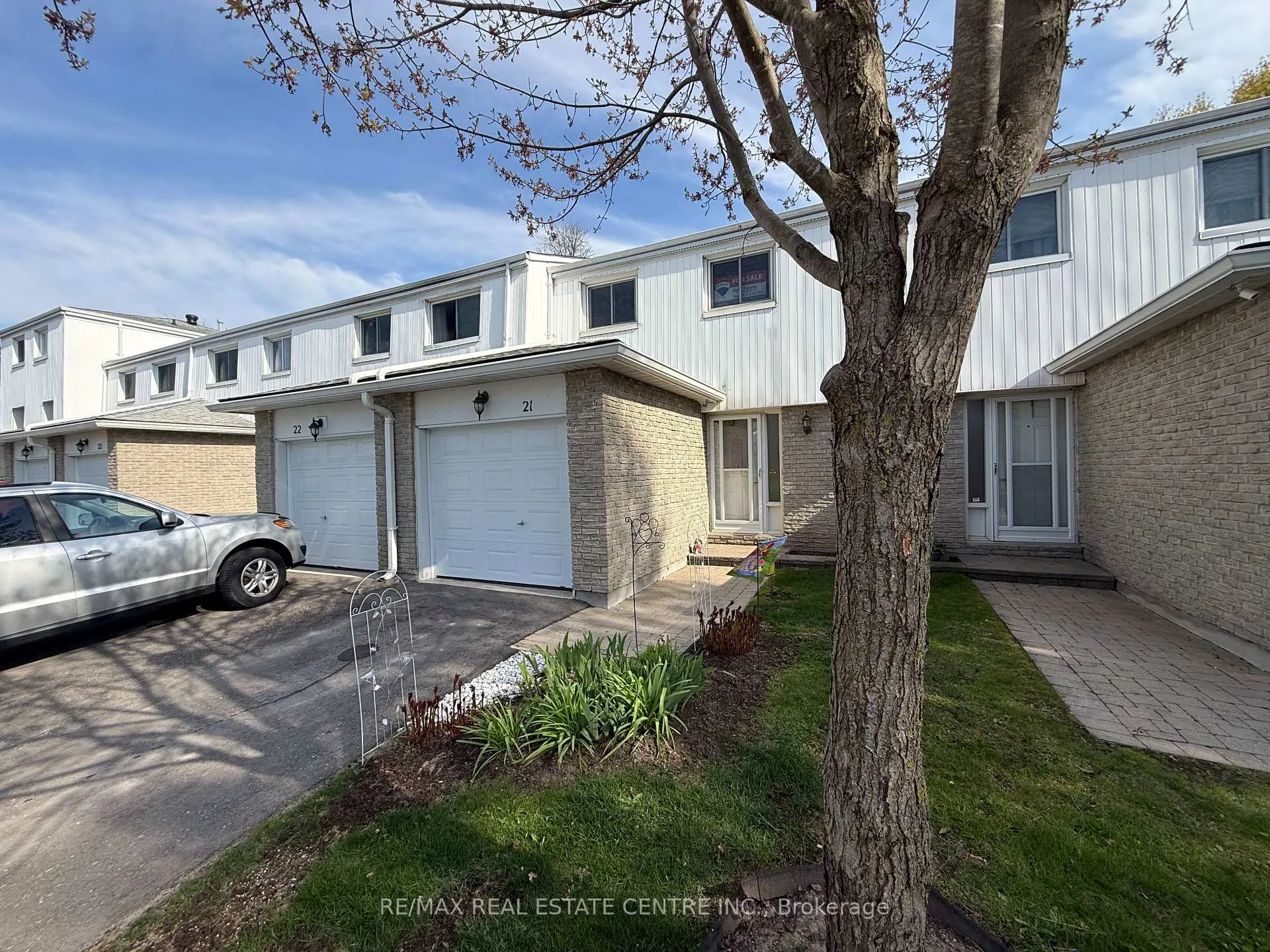Photo 1 of Unit 21, 325 William Street, Shelburne — HOMEH