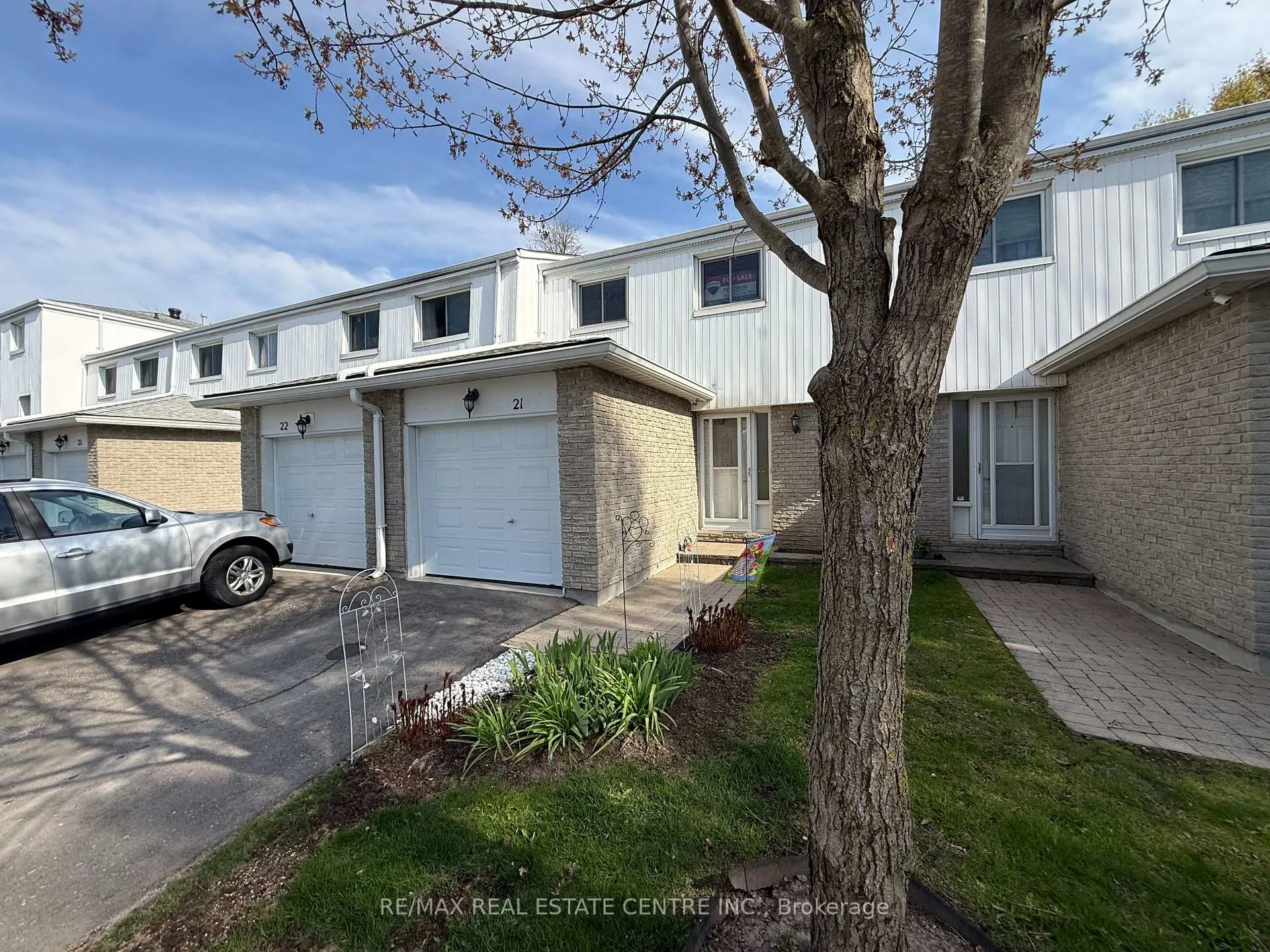 Photo 2 of Unit 21, 325 William Street, Shelburne — HOMEH
