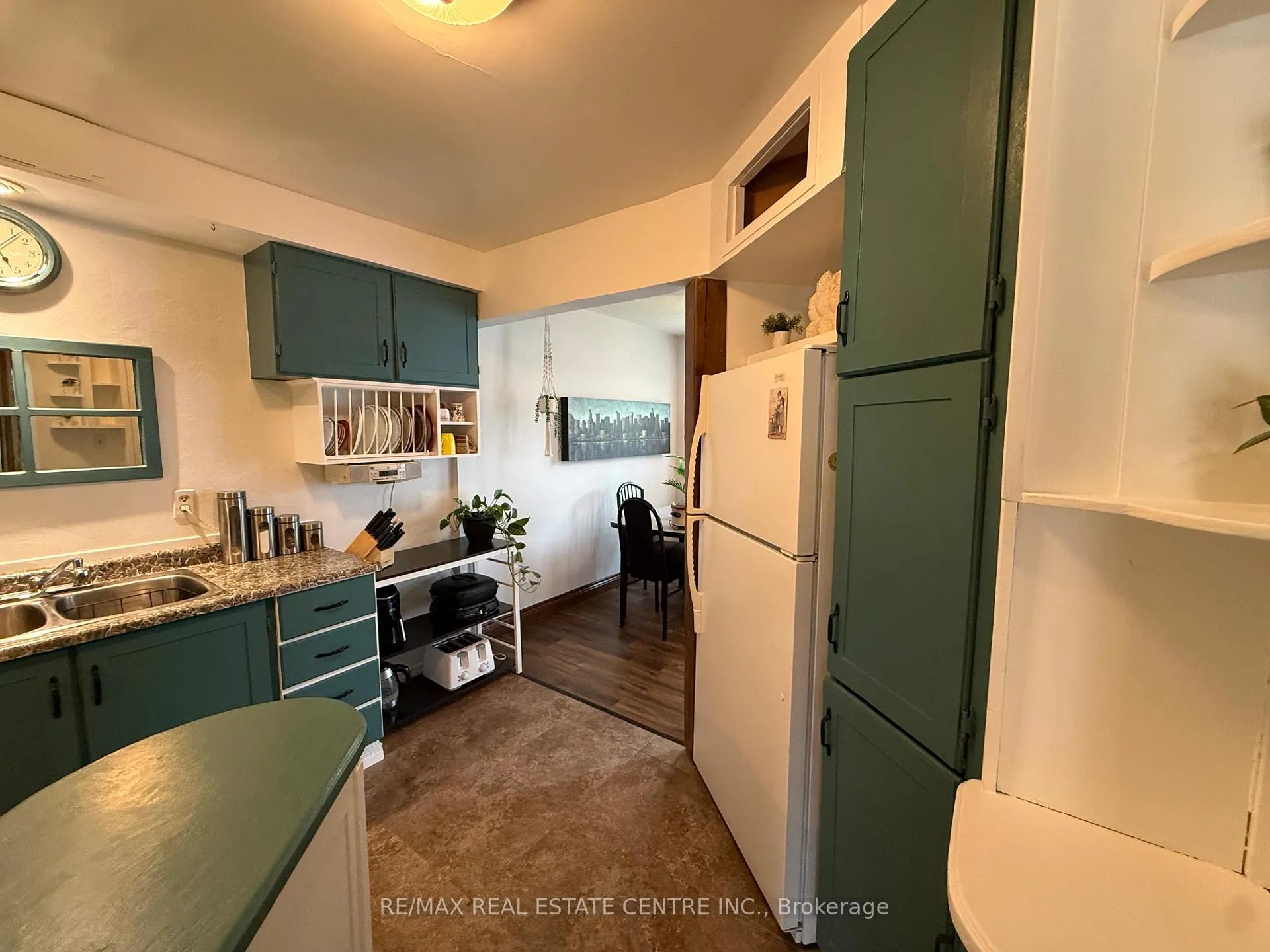 Photo 5 of Unit 21, 325 William Street, Shelburne — HOMEH
