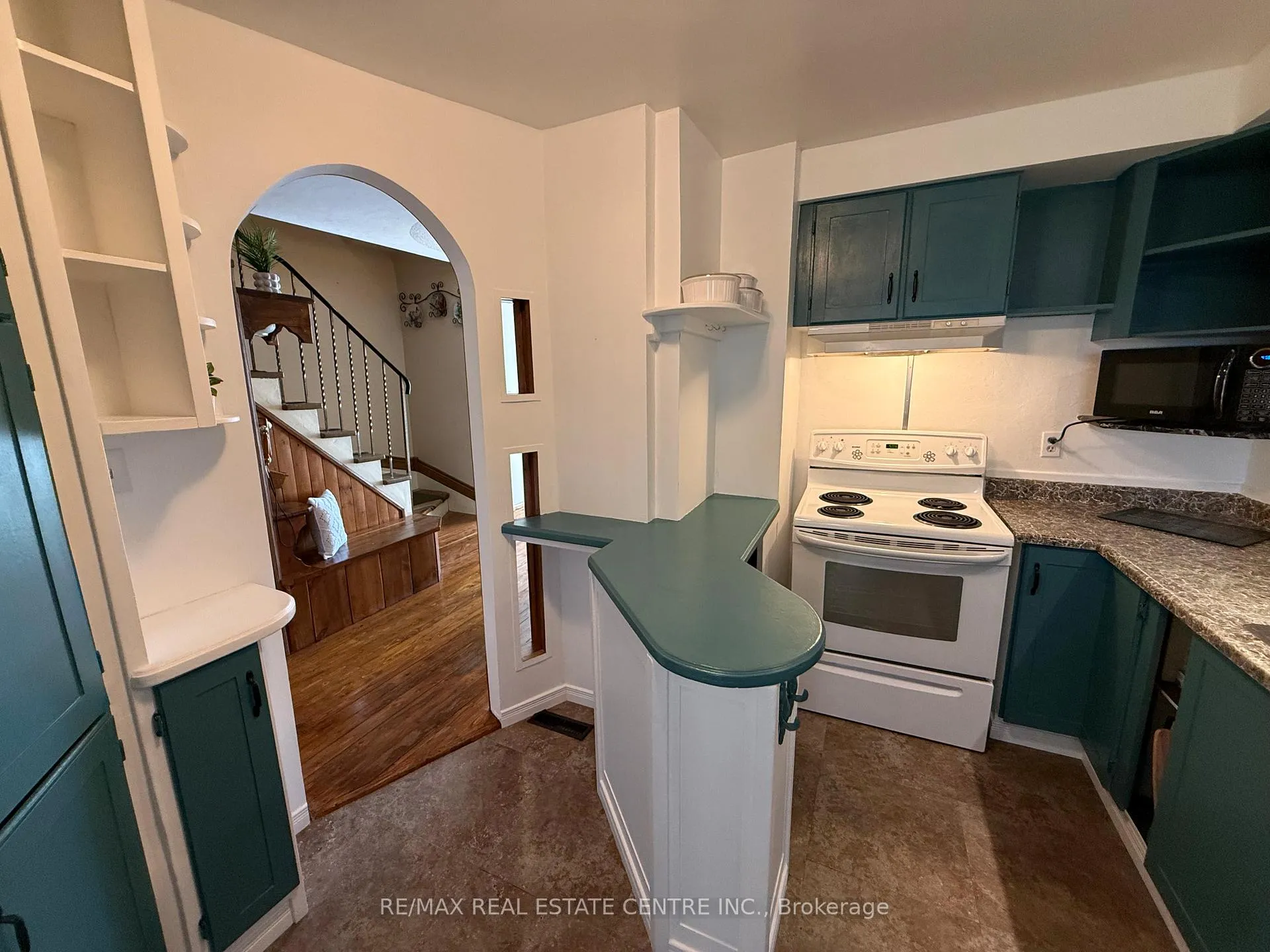 Photo 7 of Unit 21, 325 William Street, Shelburne — HOMEH