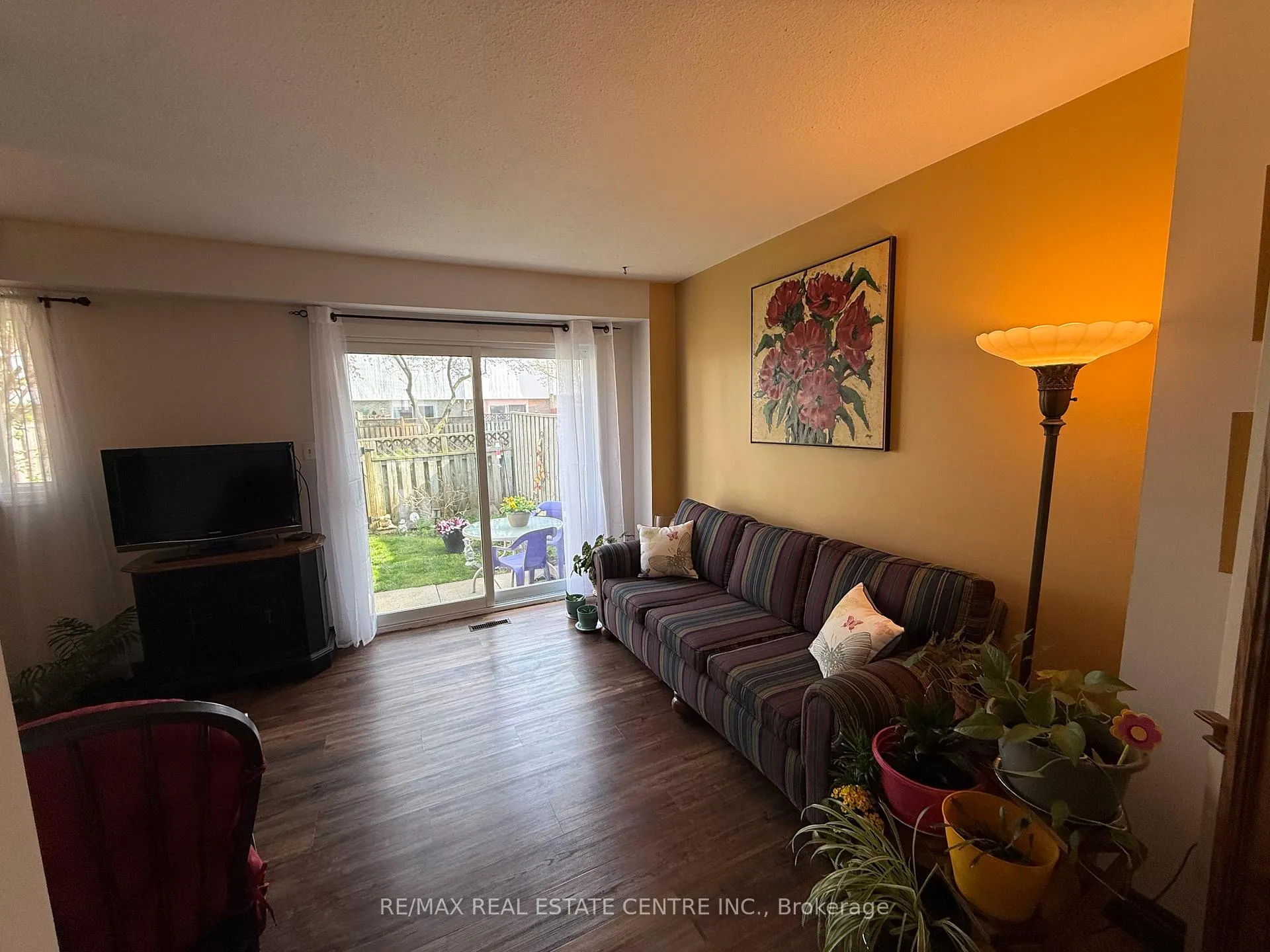Photo 8 of Unit 21, 325 William Street, Shelburne — HOMEH